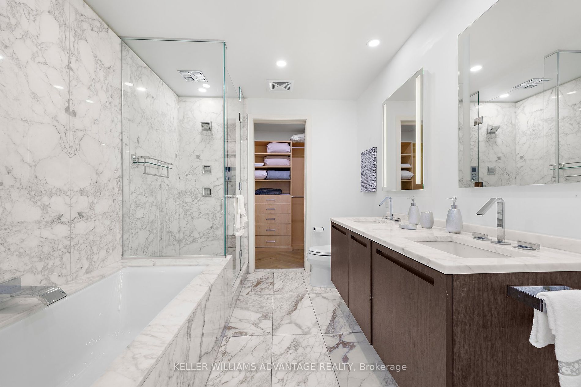 180 University Ave, #2308