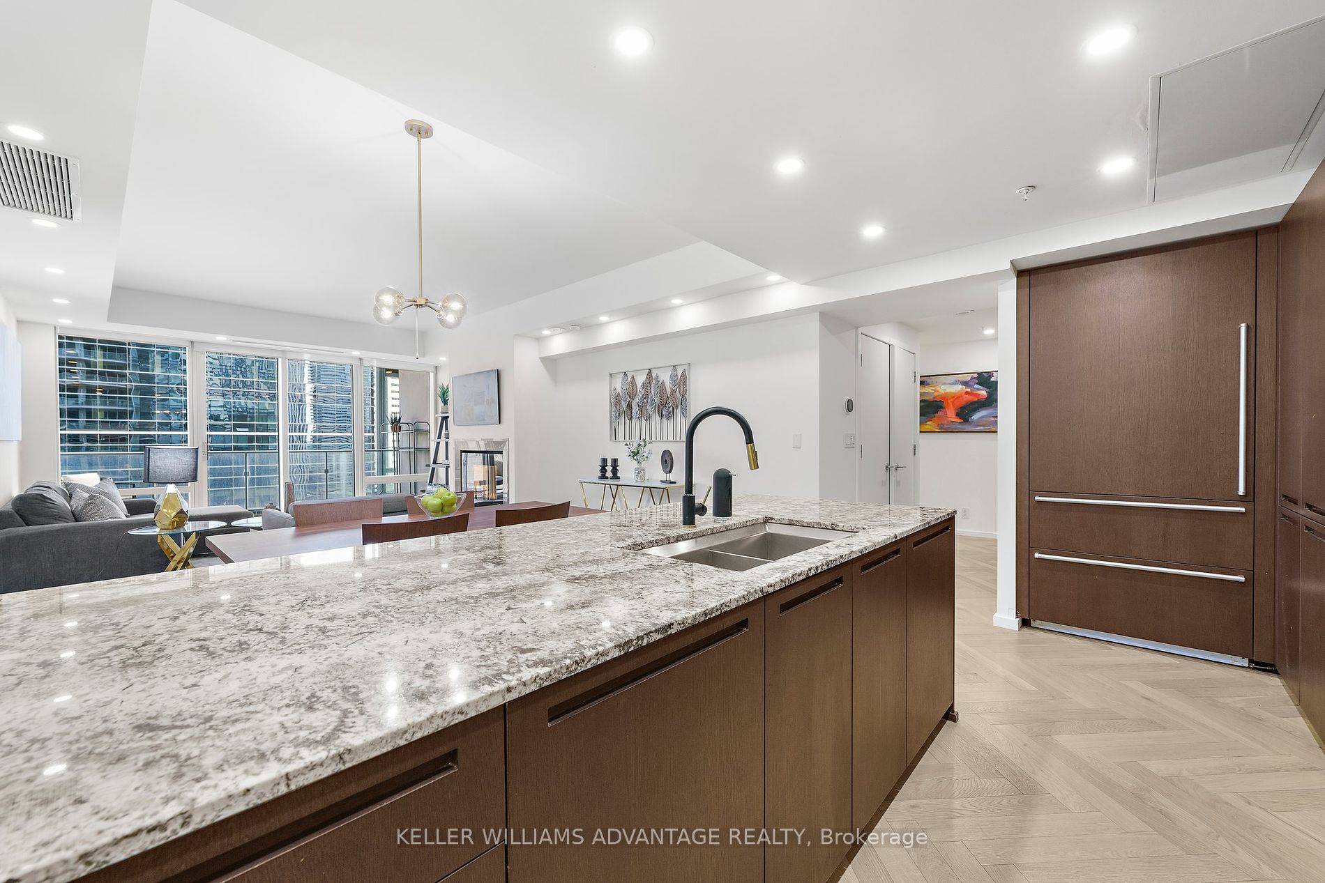 180 University Ave, #2308