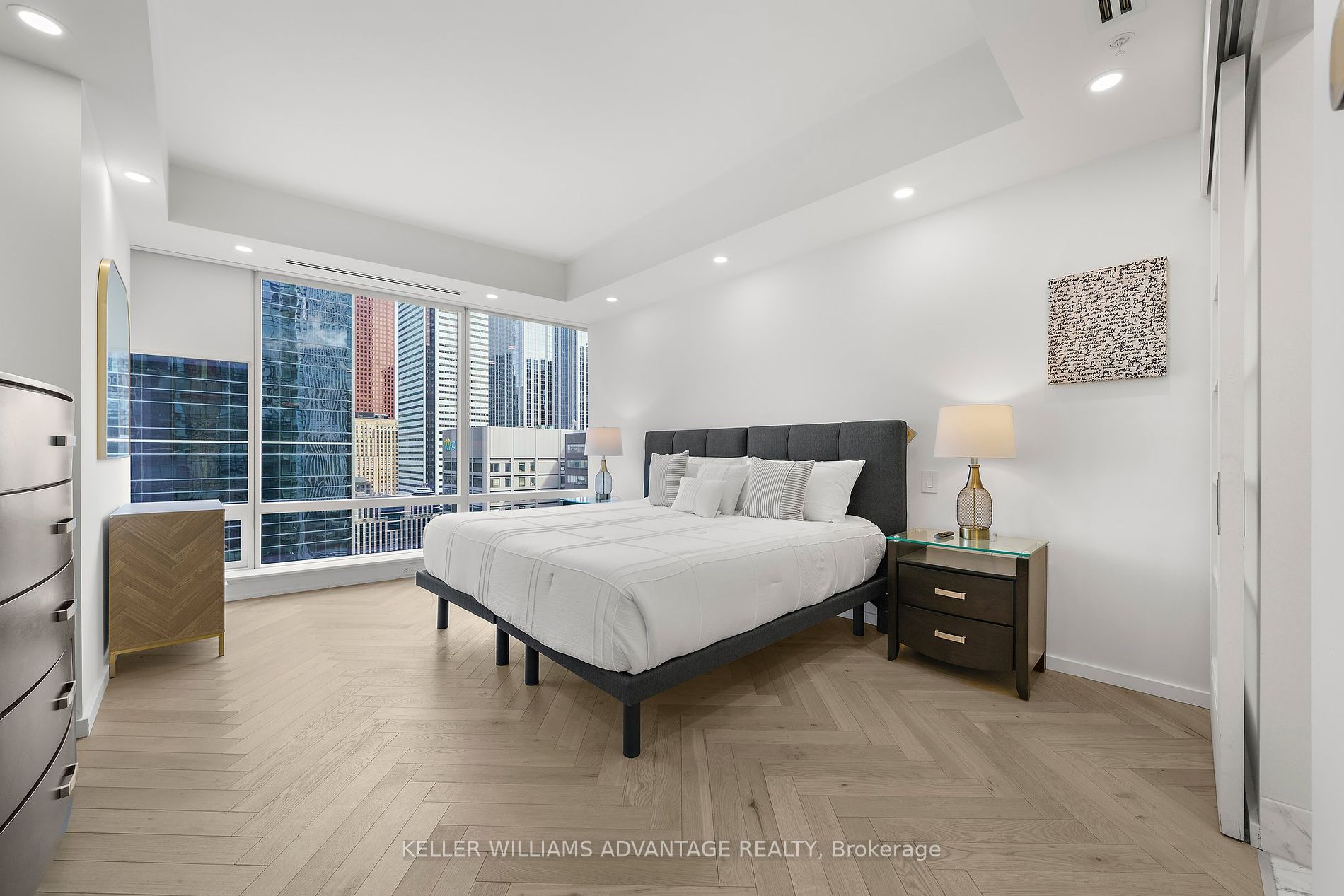 180 University Ave, #2308