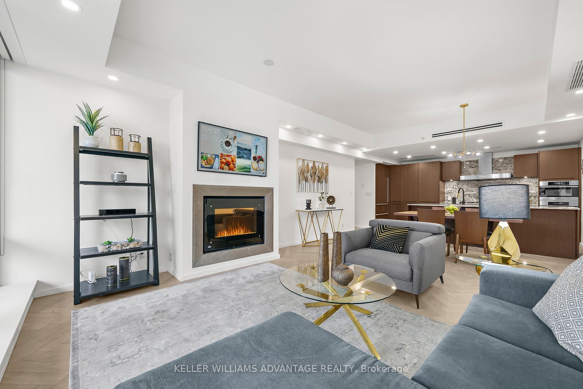180 University Ave, #2308