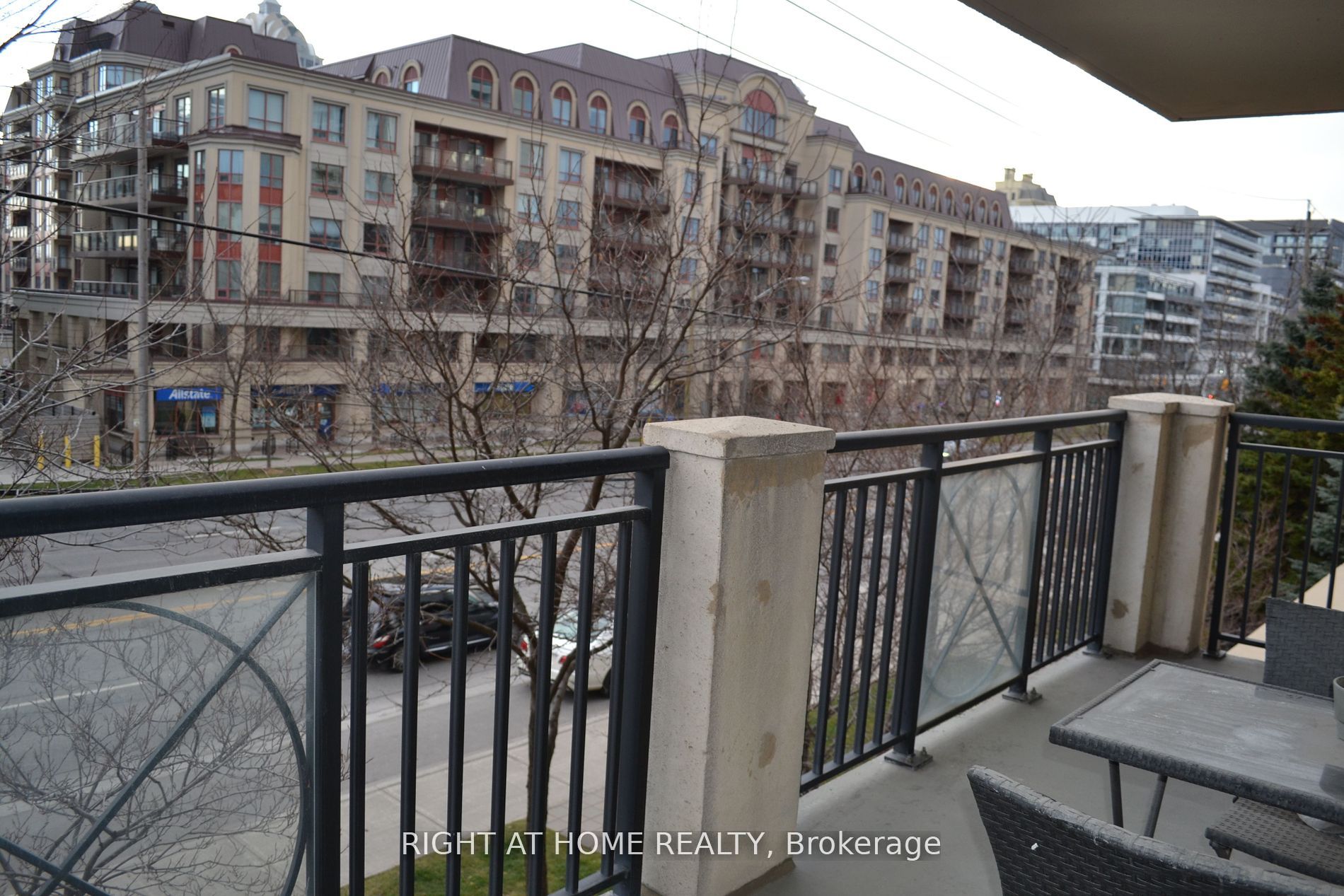 650 Sheppard Avenue E, #221