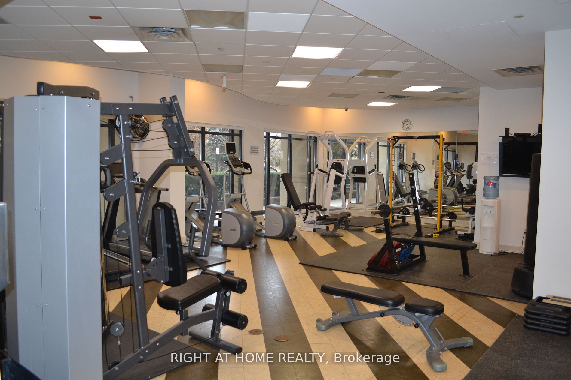 650 Sheppard Avenue E, #221