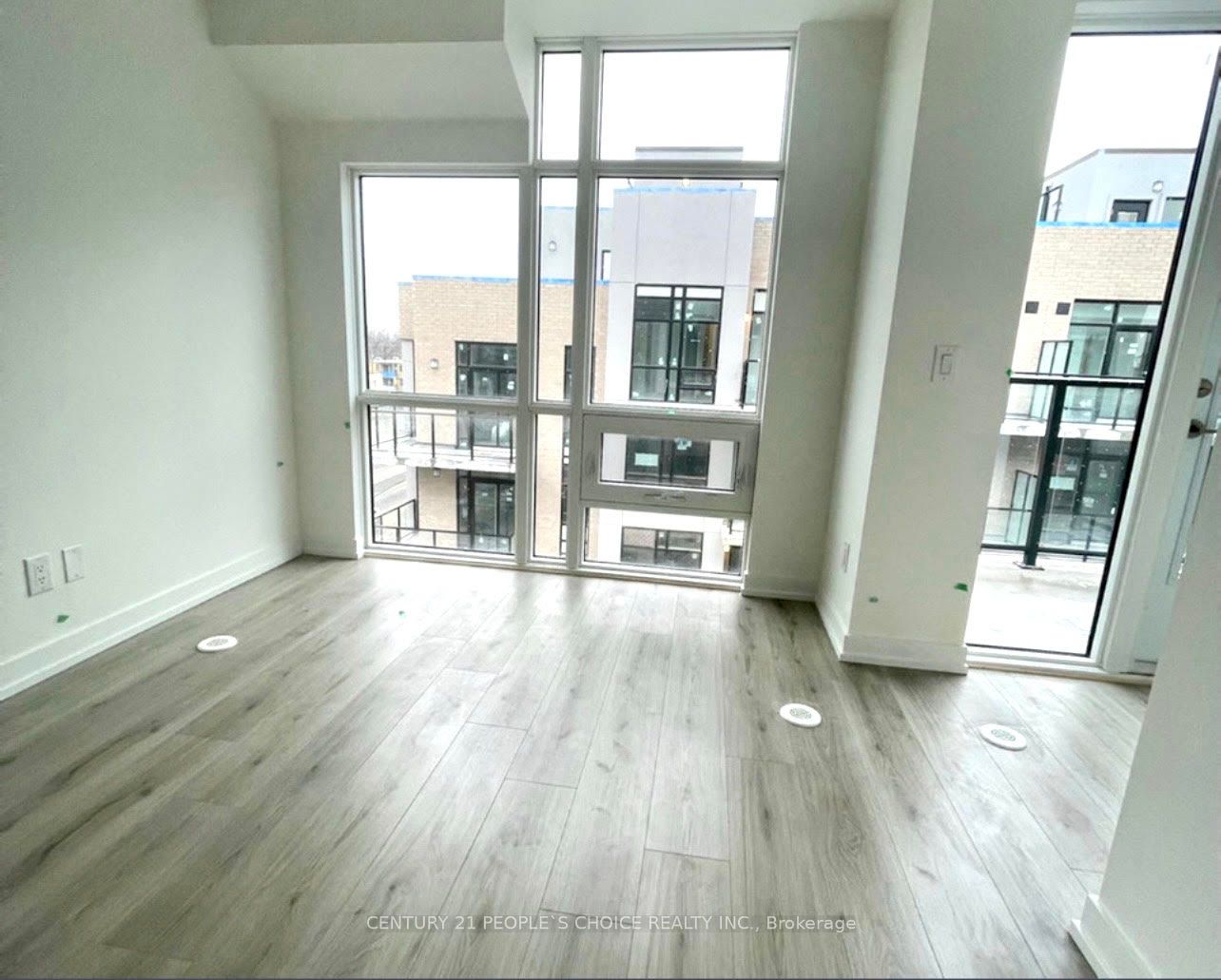 861 Sheppard Ave W, #37
