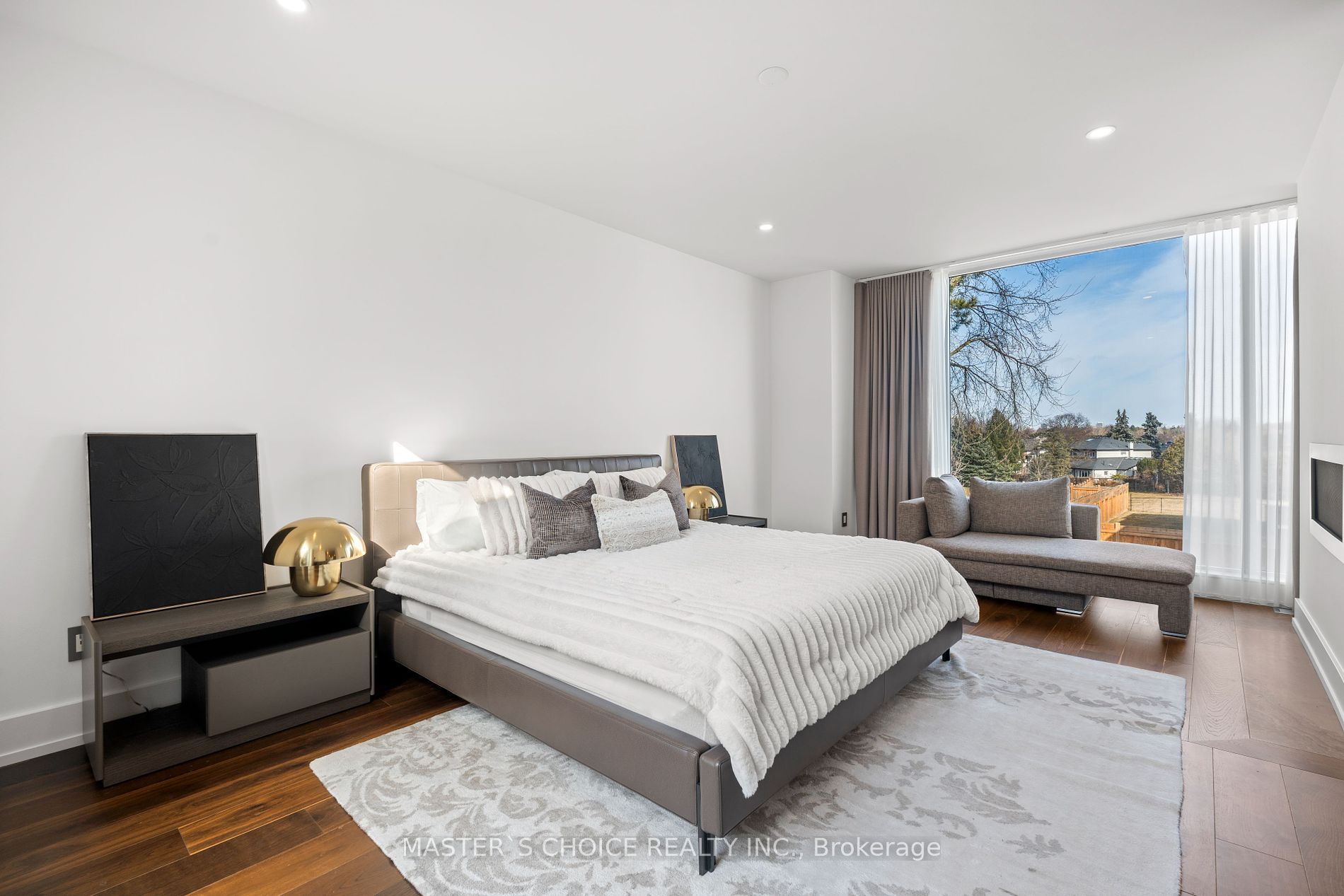 15 Fairmeadow Avenue
