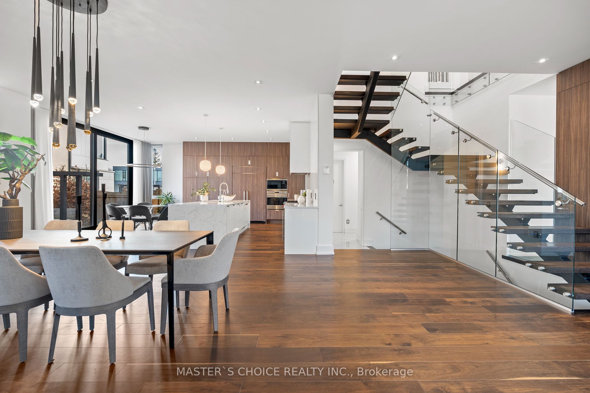 15 Fairmeadow Avenue