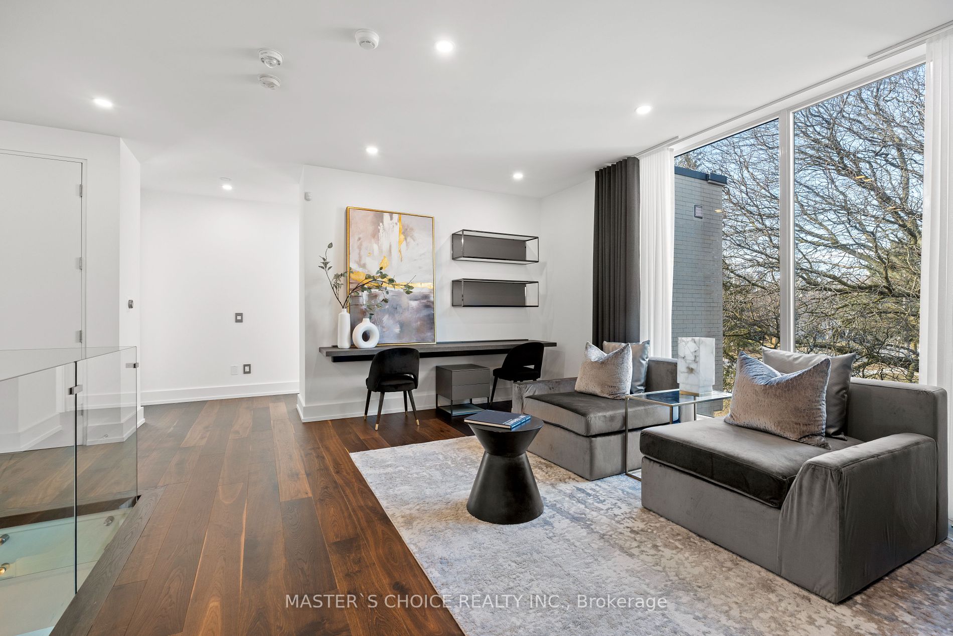 15 Fairmeadow Avenue