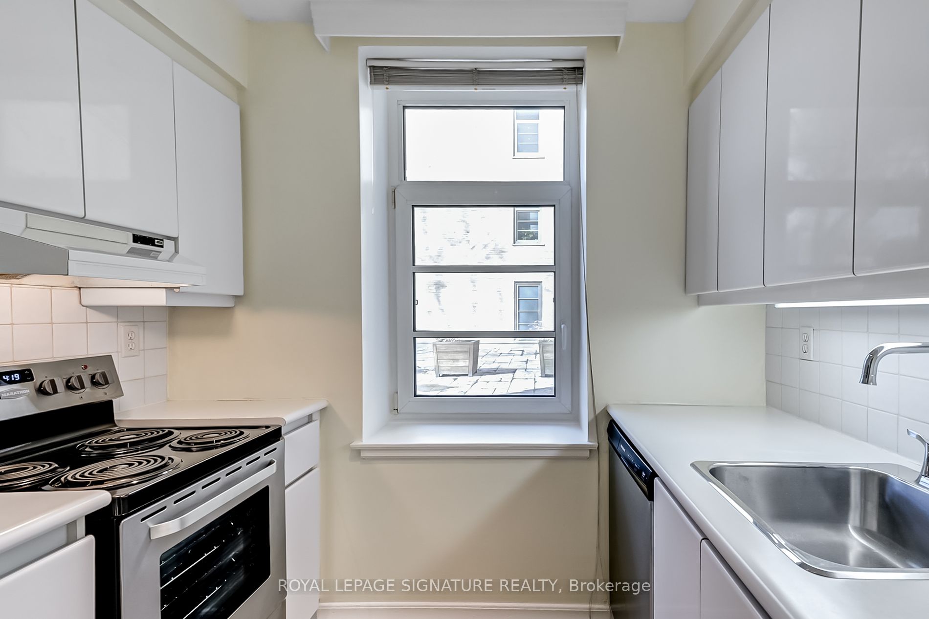 717 Eglinton Avenue W #103