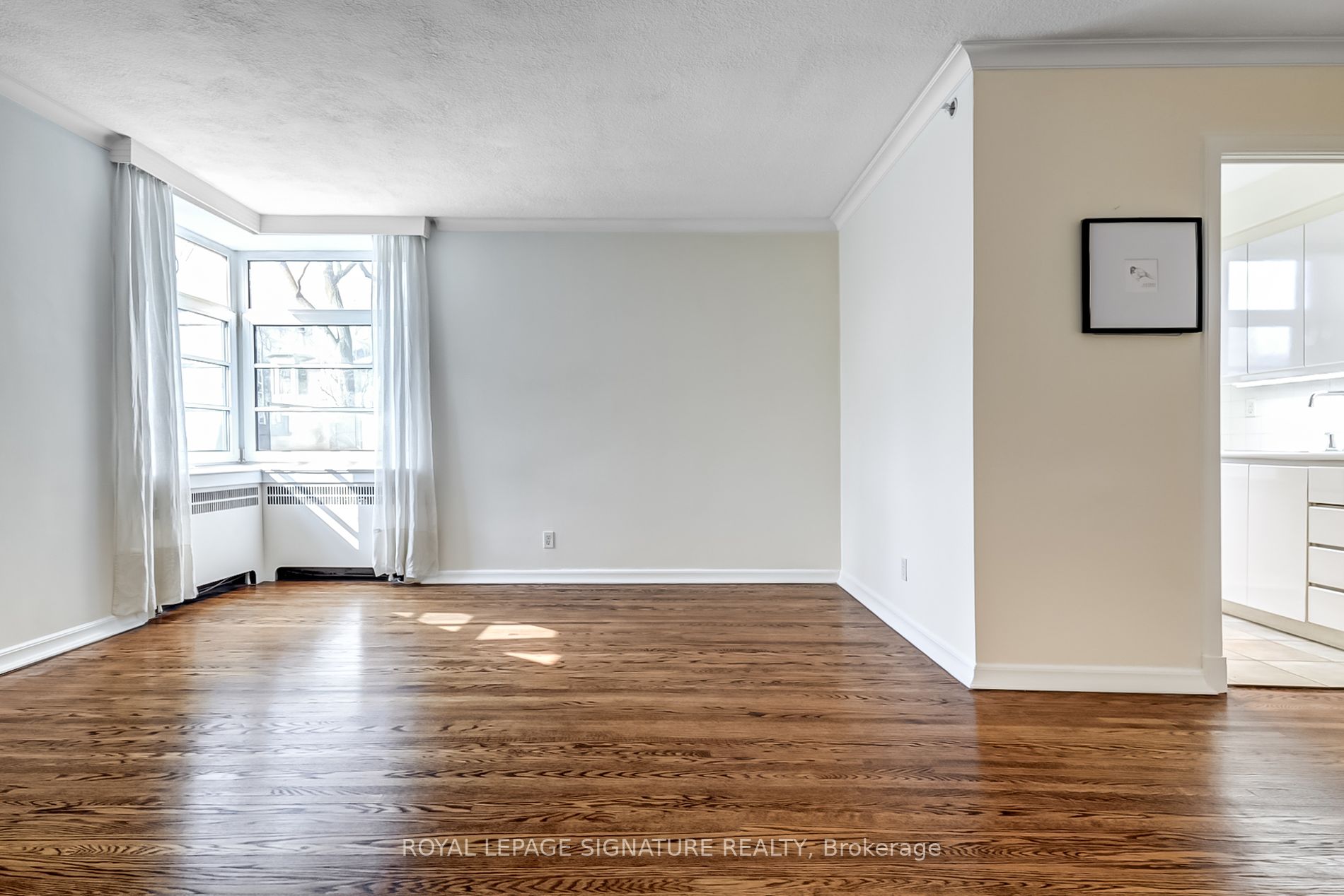 717 Eglinton Avenue W #103