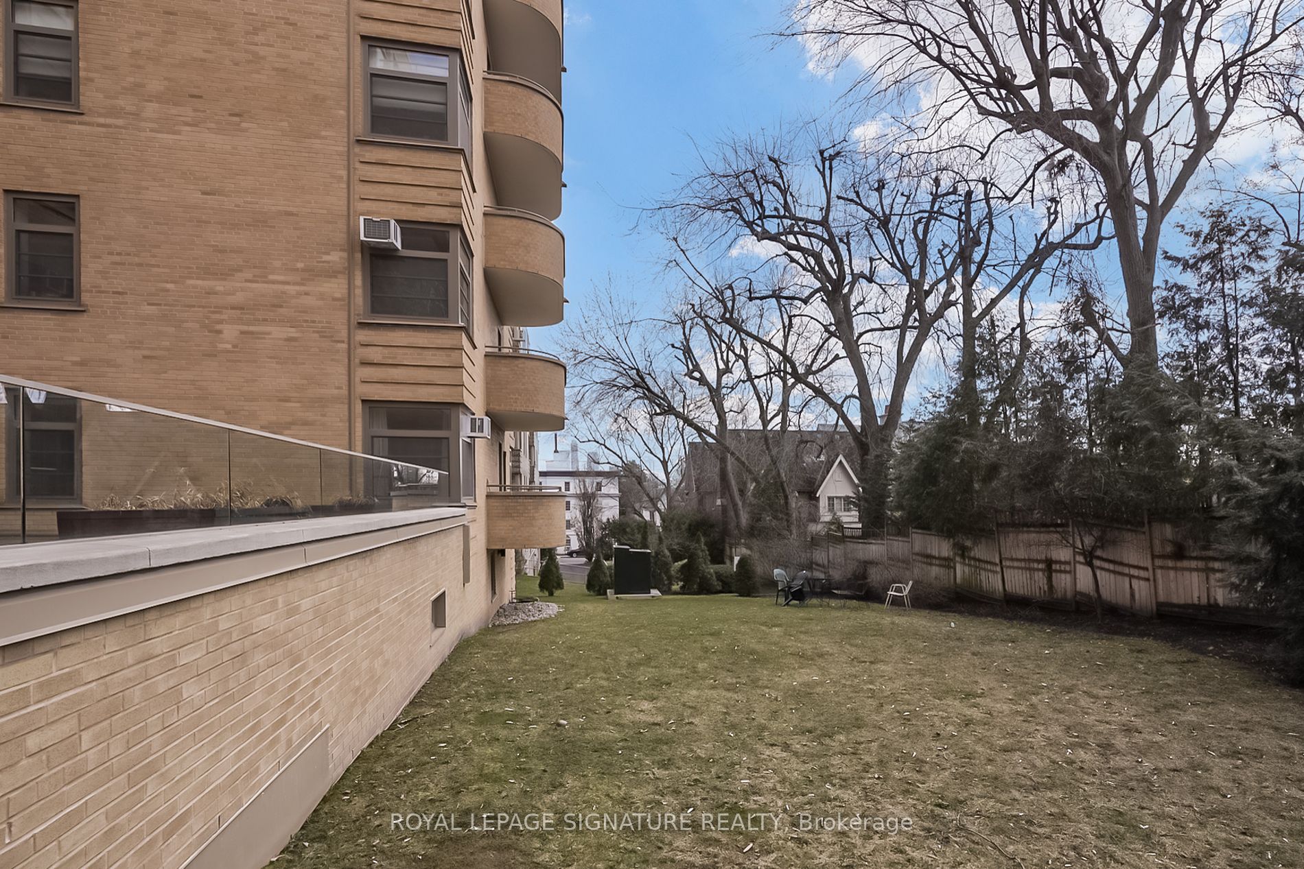 717 Eglinton Avenue W #103