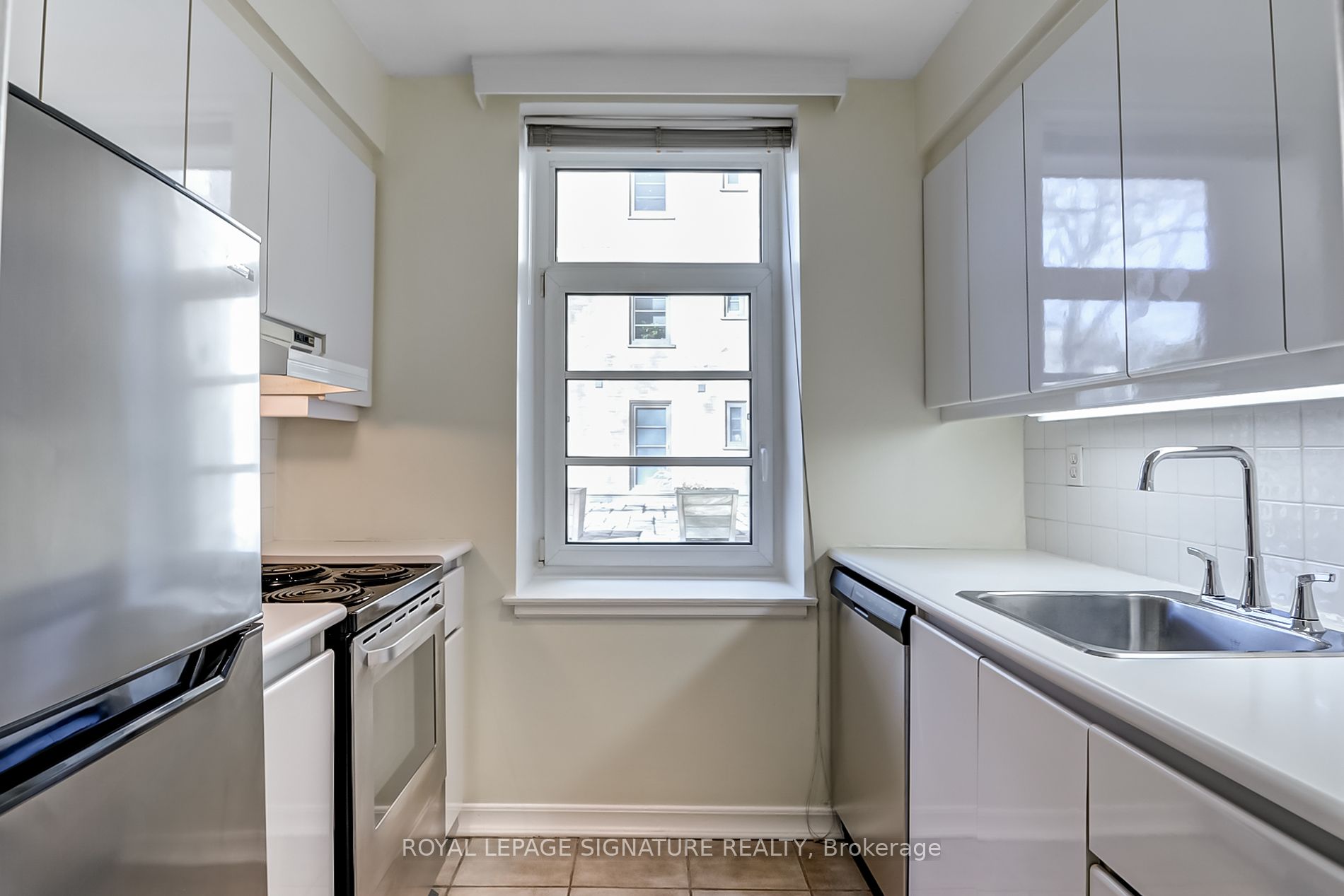 717 Eglinton Avenue W #103
