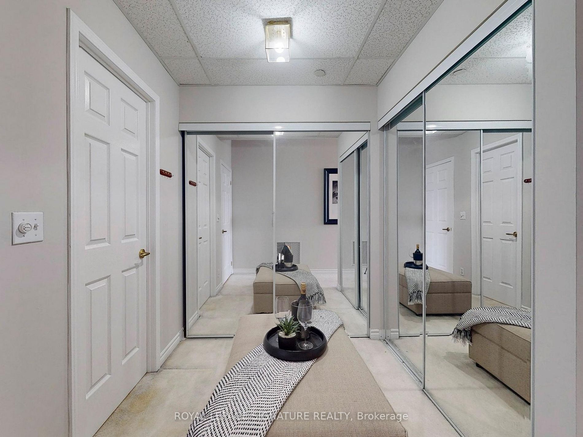 980 Yonge Street, #209