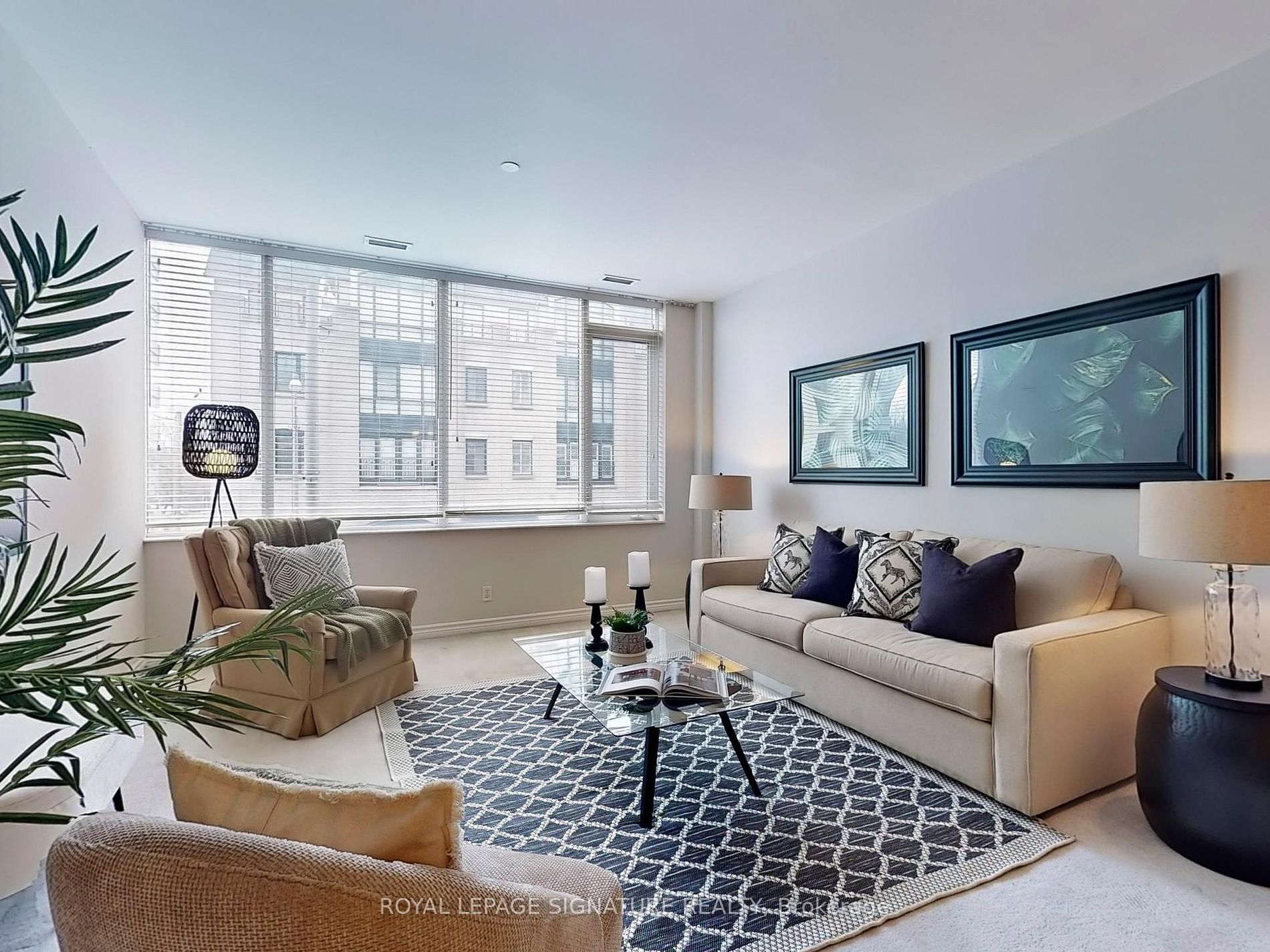 980 Yonge Street, #209