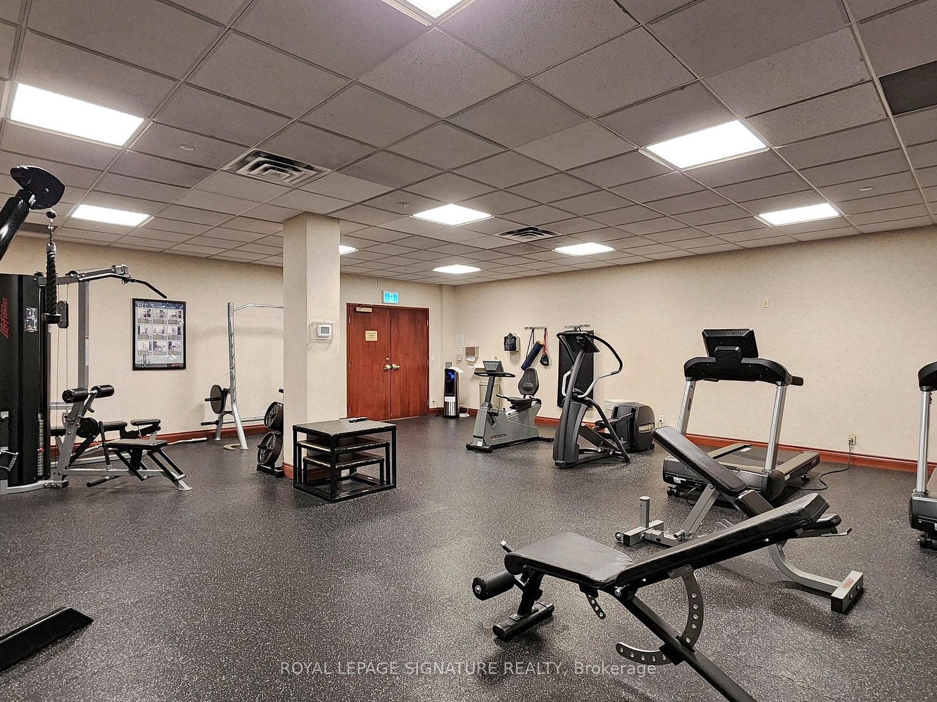 980 Yonge Street, #209