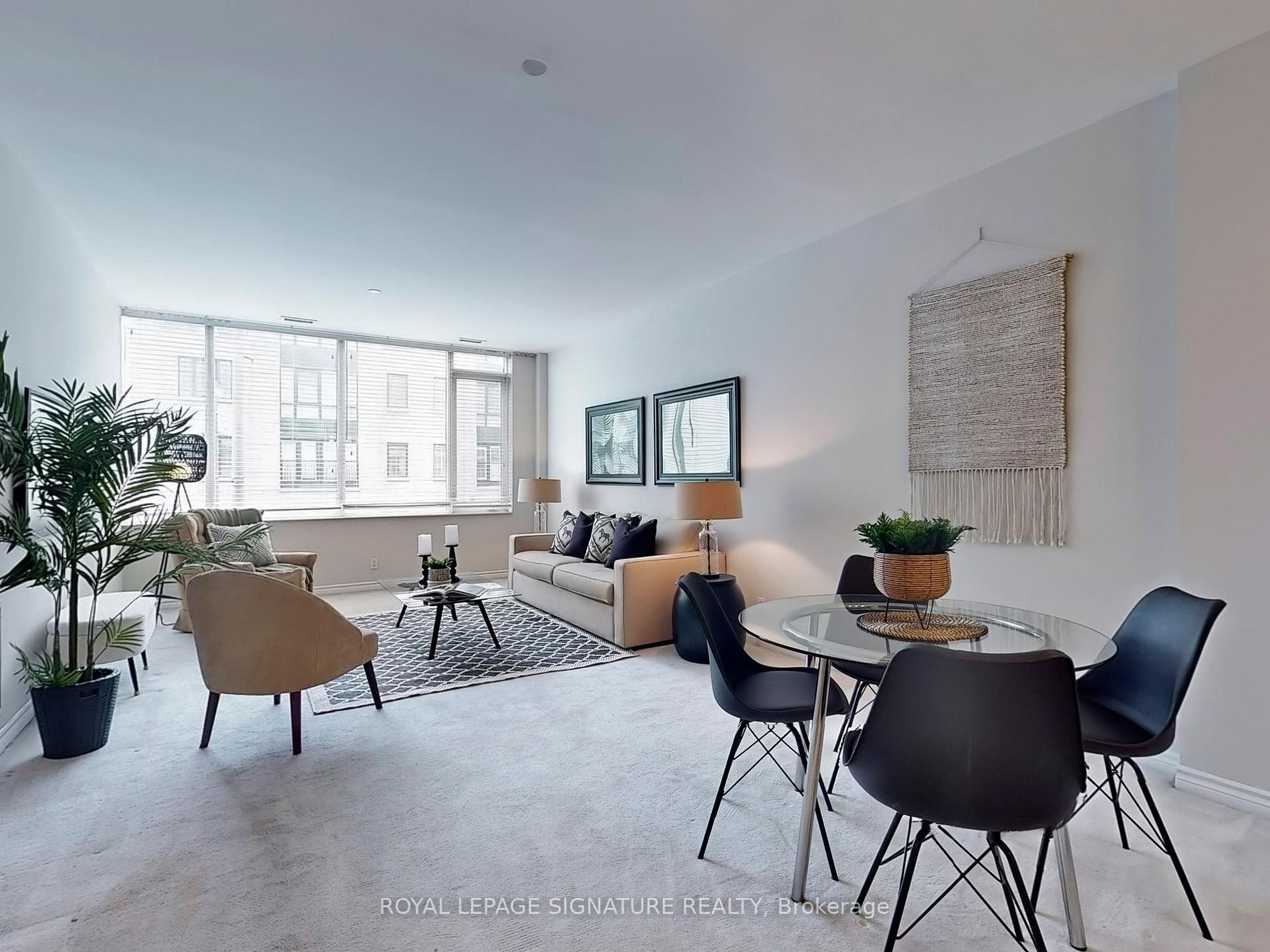 980 Yonge Street, #209