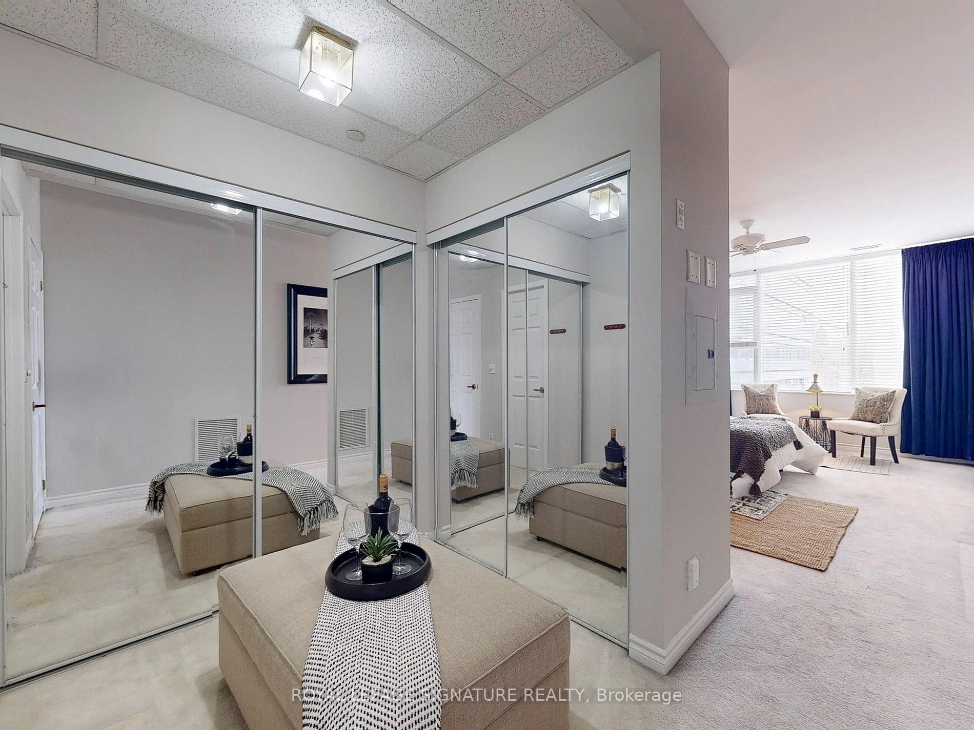 980 Yonge Street, #209