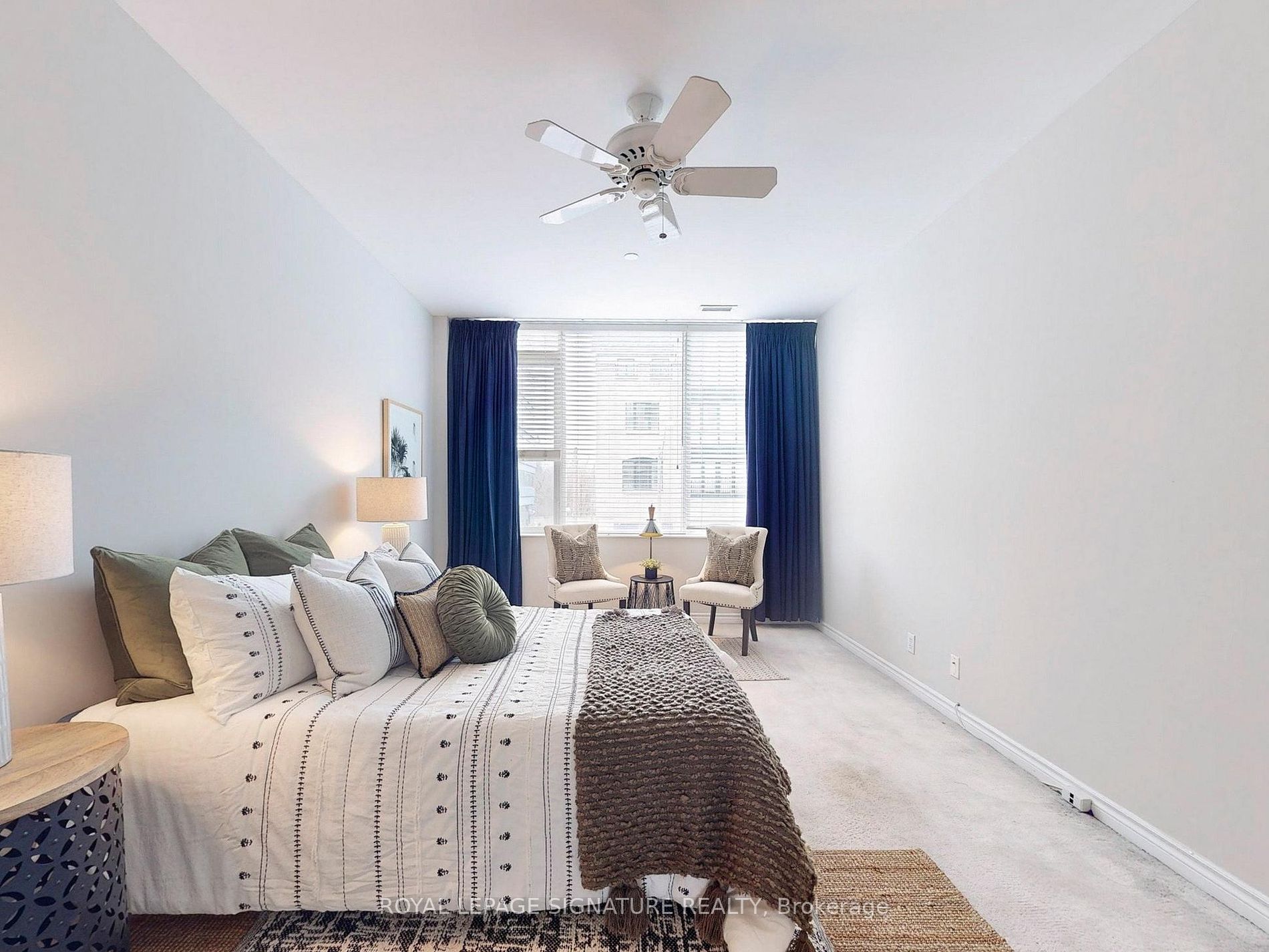 980 Yonge Street, #209