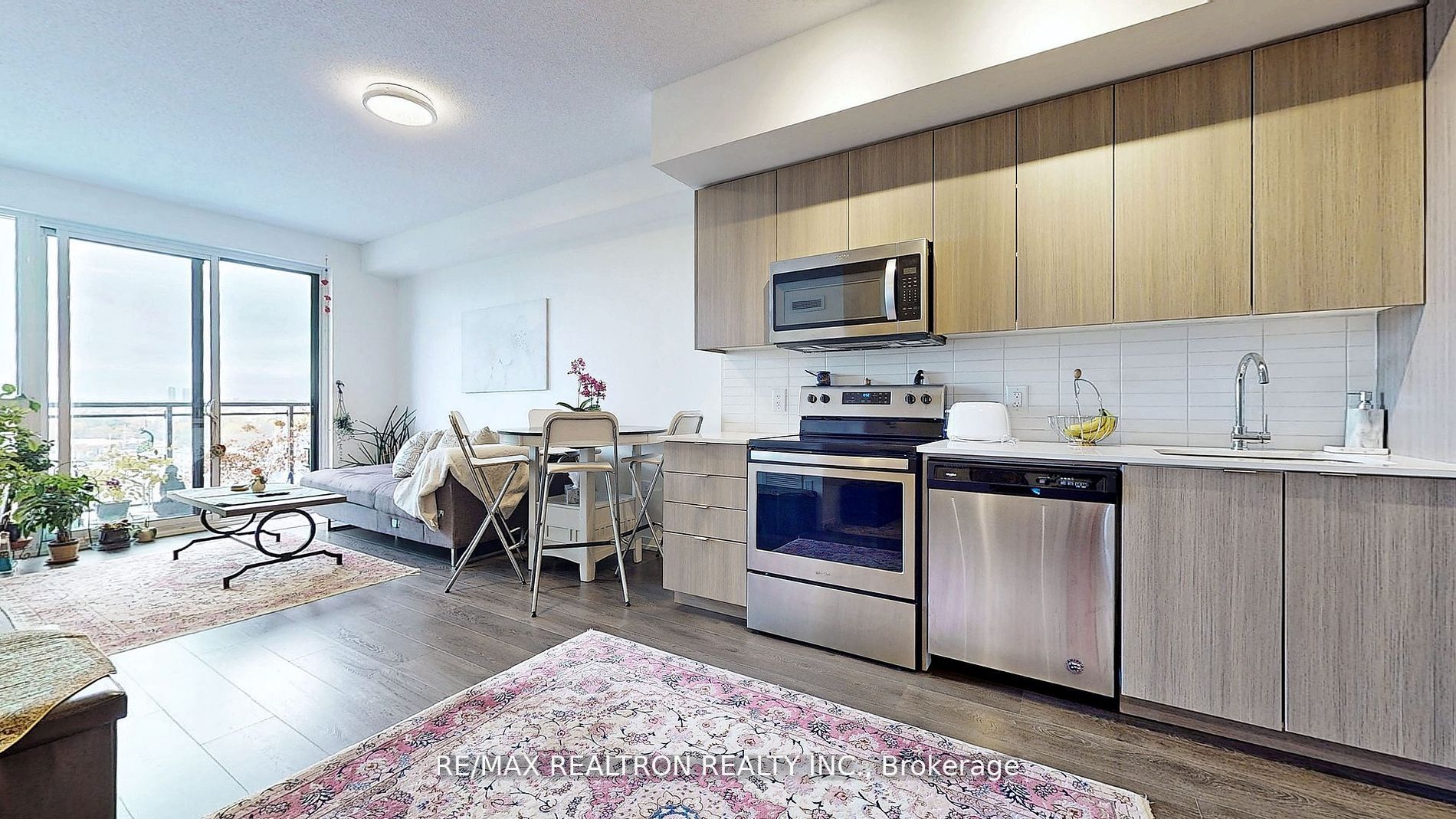 3237 Bayview Avenue, #803