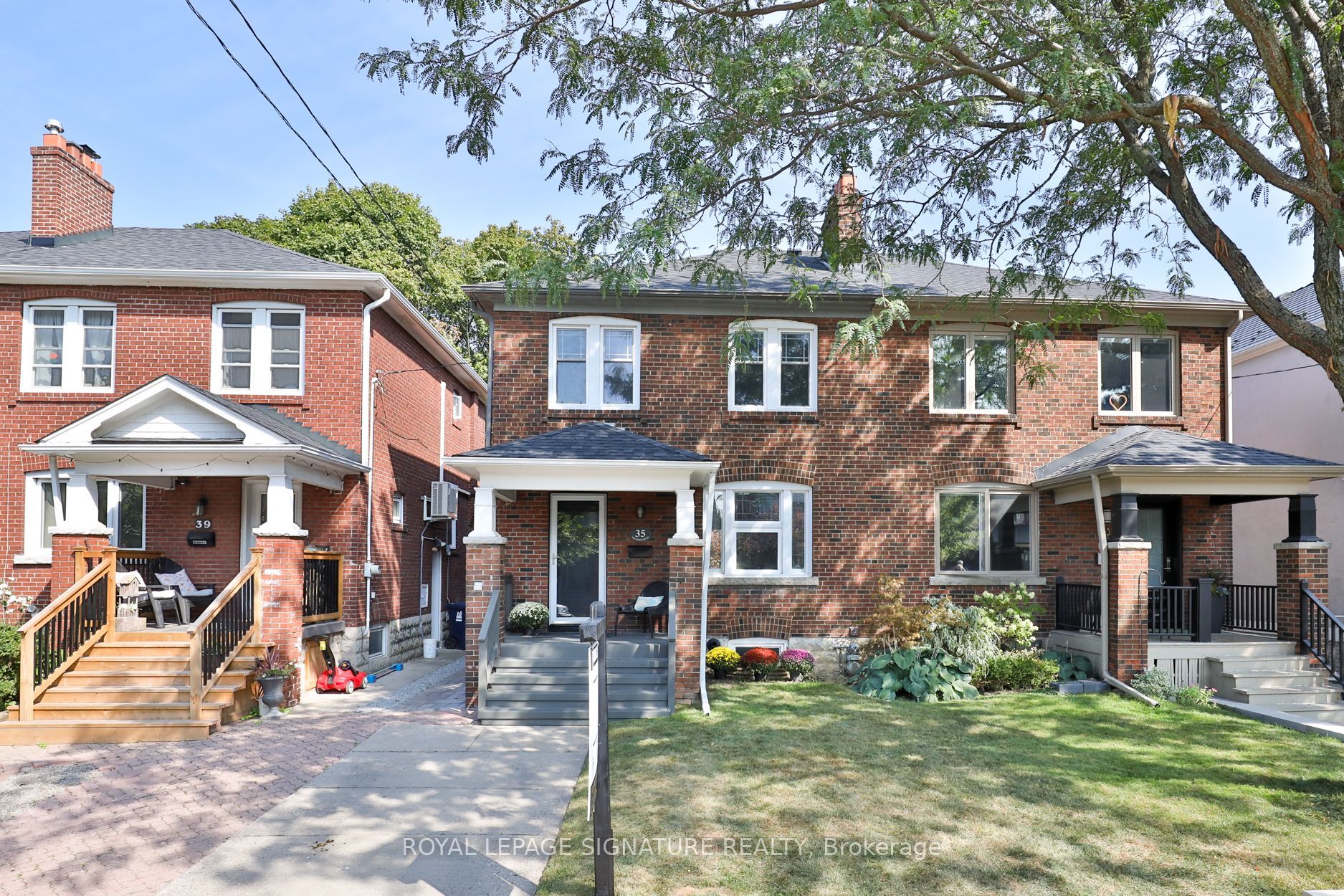 35 Thurston Road