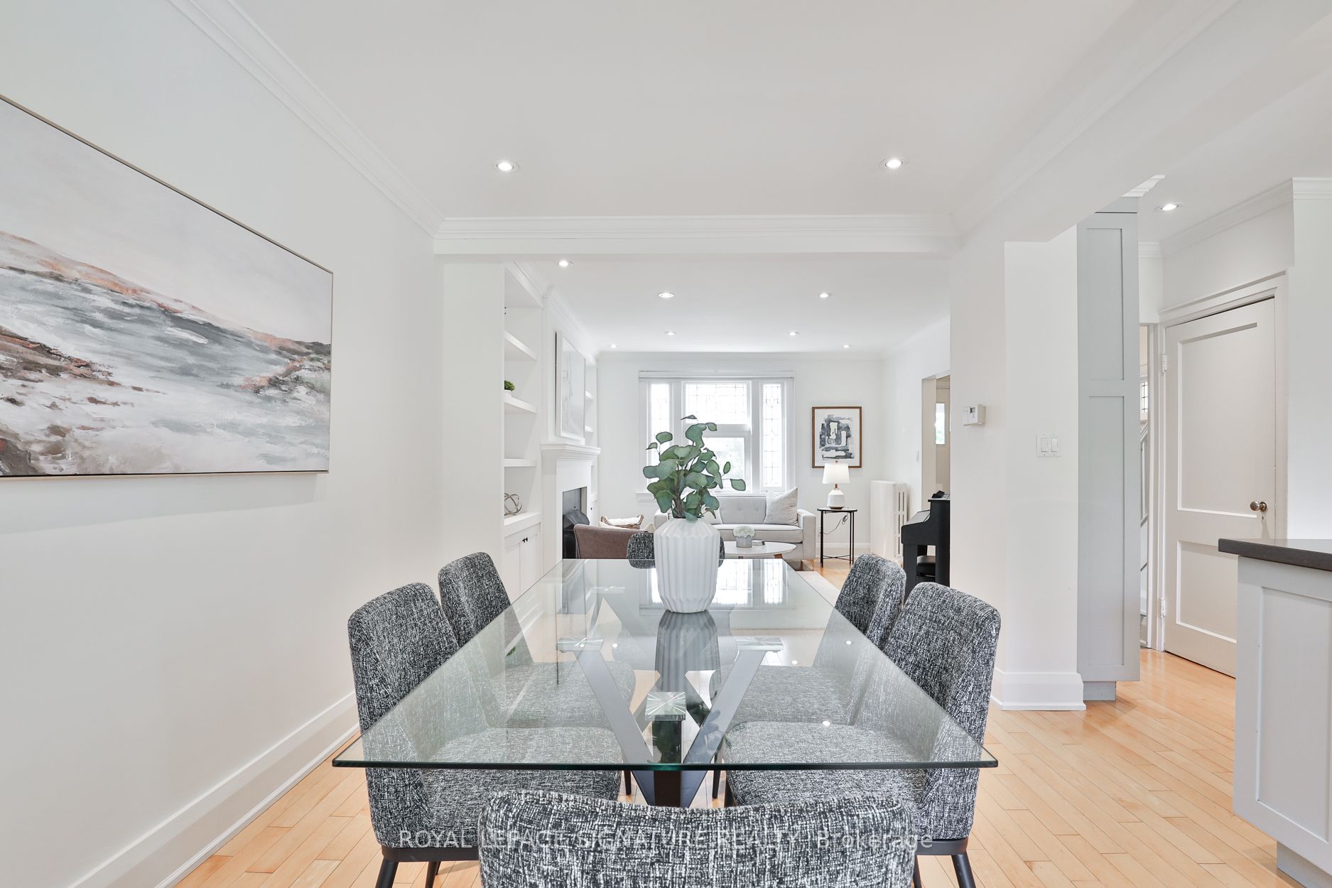 35 Thurston Road