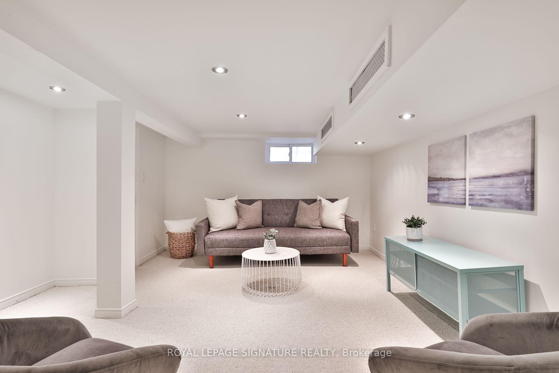 35 Thurston Road