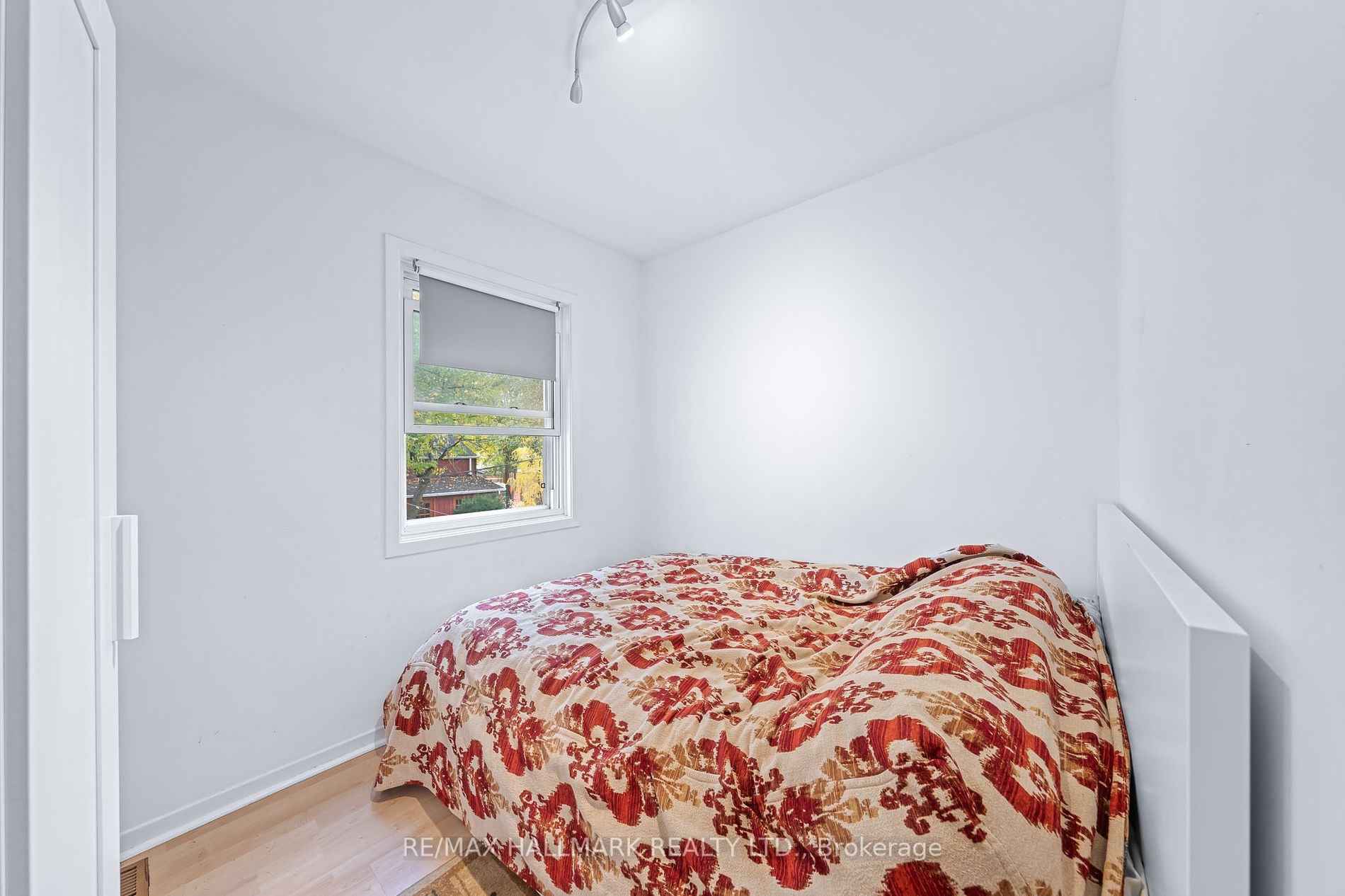 180 Lippincott Street