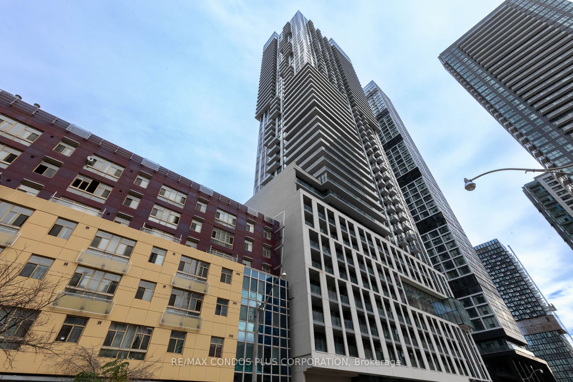 251 Jarvis St, #728