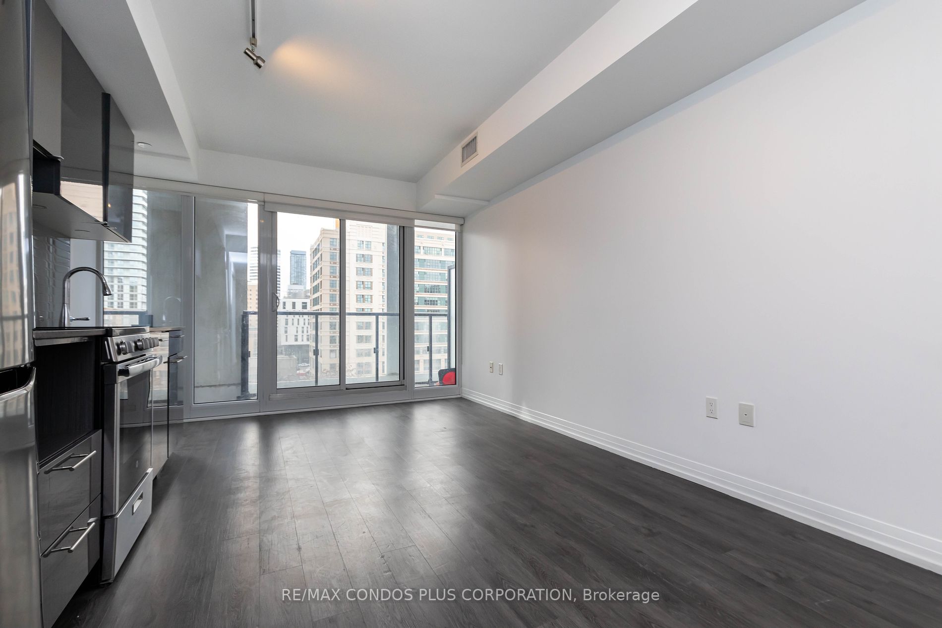 251 Jarvis St, #728
