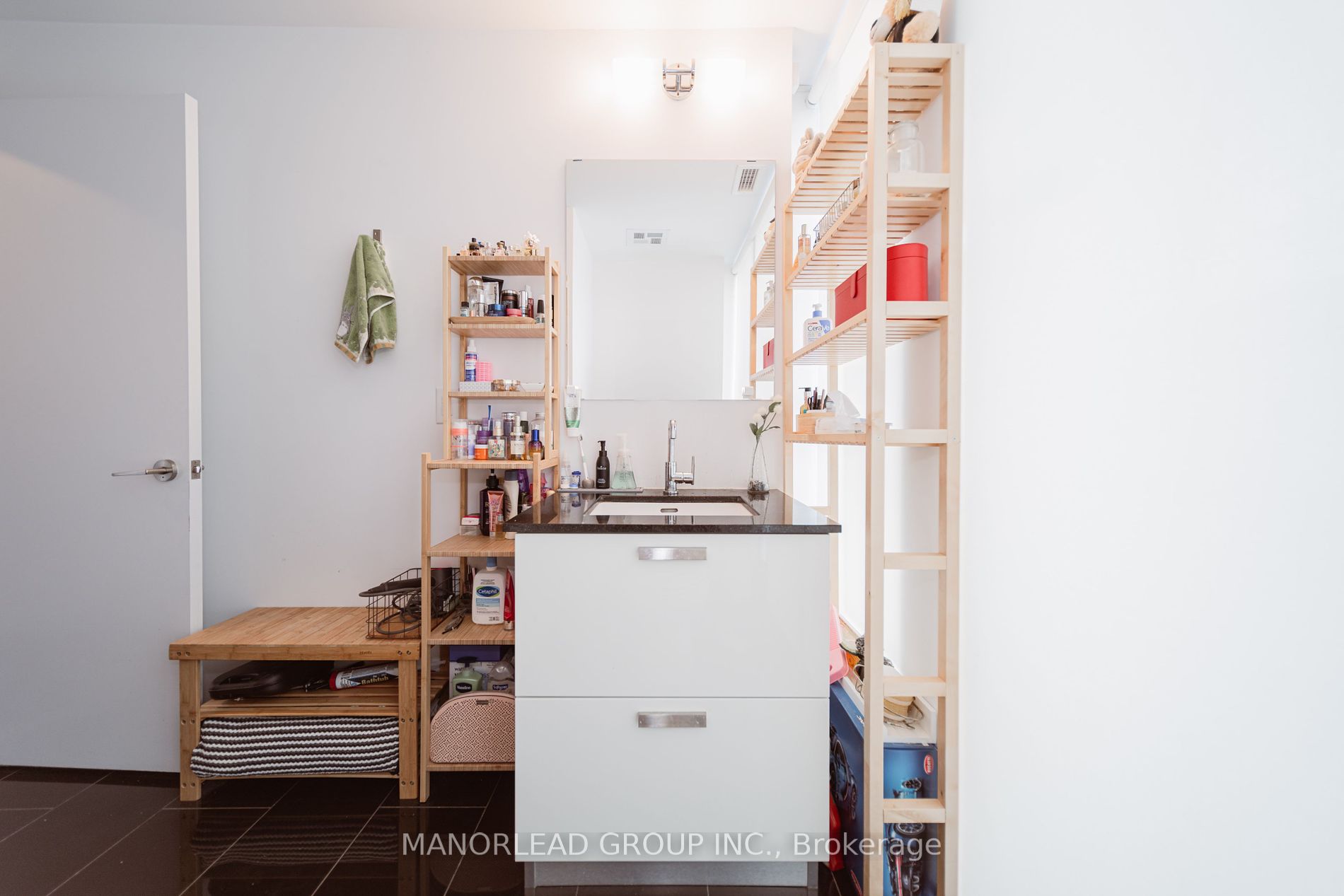1815 Yonge Street, #Th 409