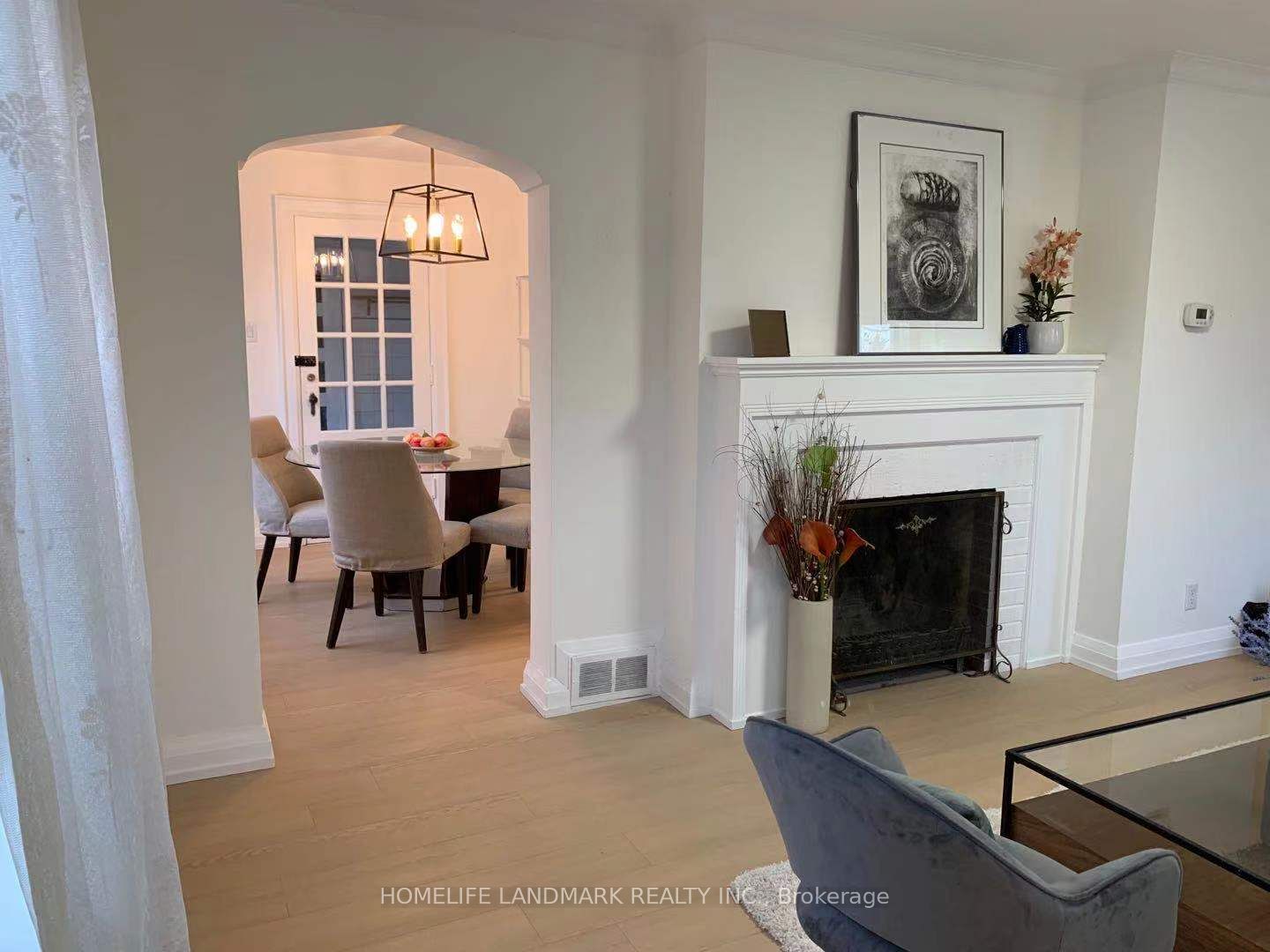 362 Lawrence Avenue W
