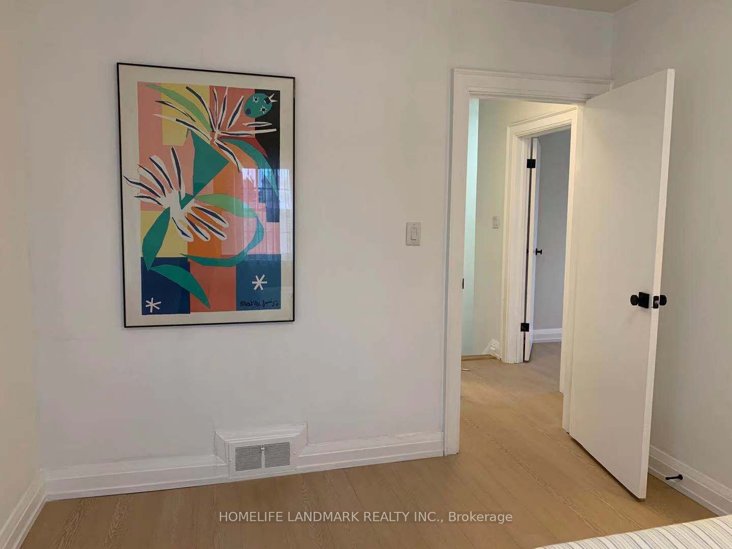 362 Lawrence Avenue W