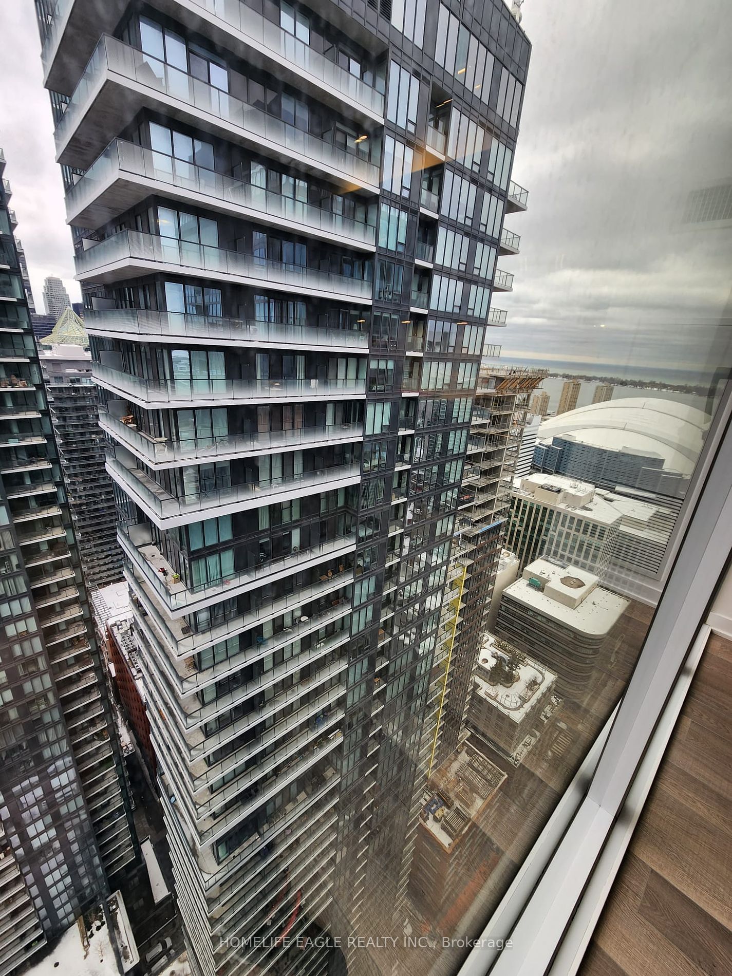 357 King Street W, #3707