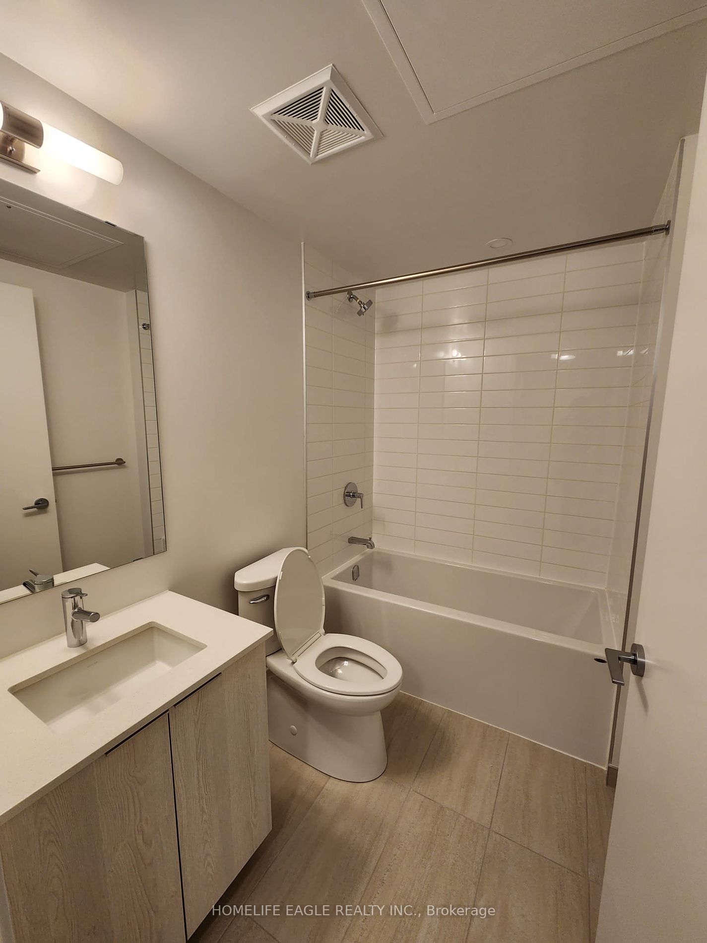 357 King Street W, #3707