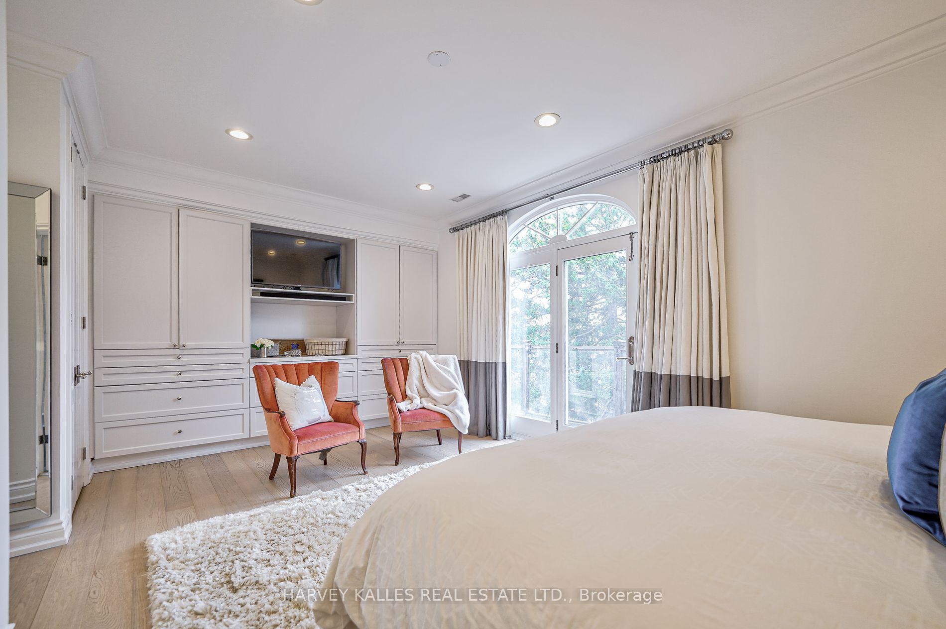439 Melrose Avenue