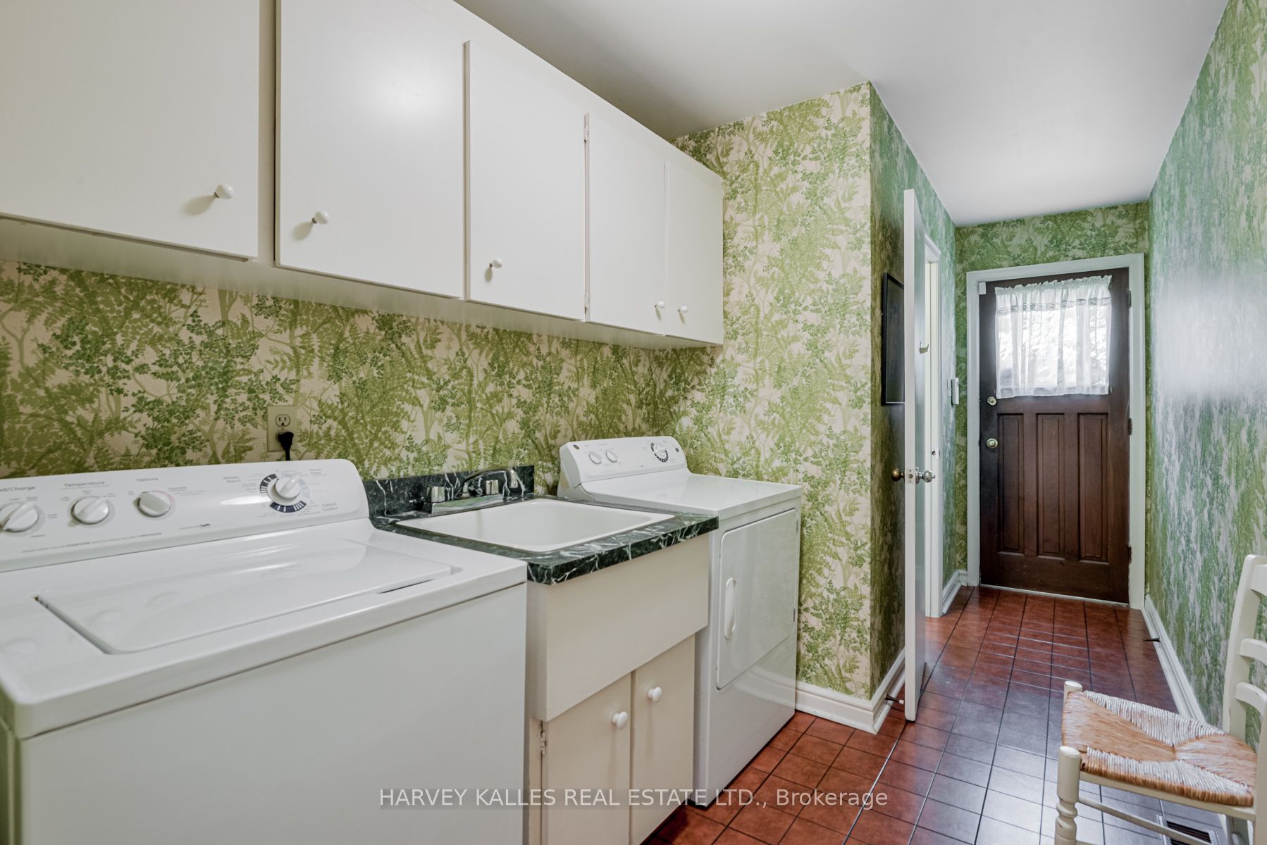 16 Bobwhite Crescent