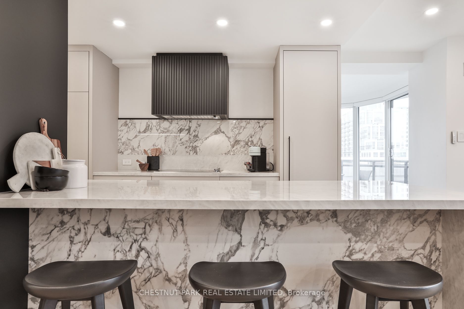 40 Rosehill Avenue, #601