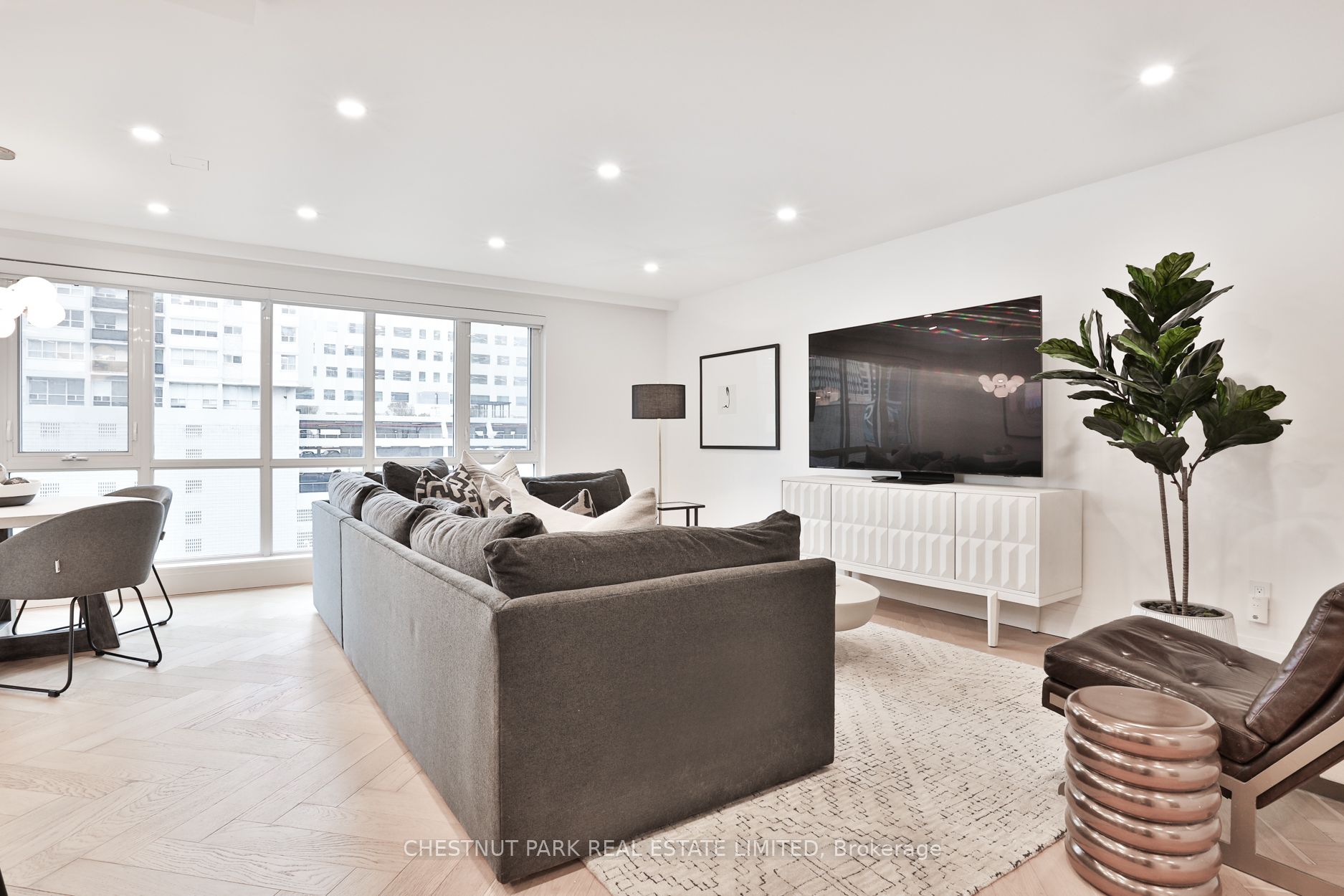 40 Rosehill Avenue, #601