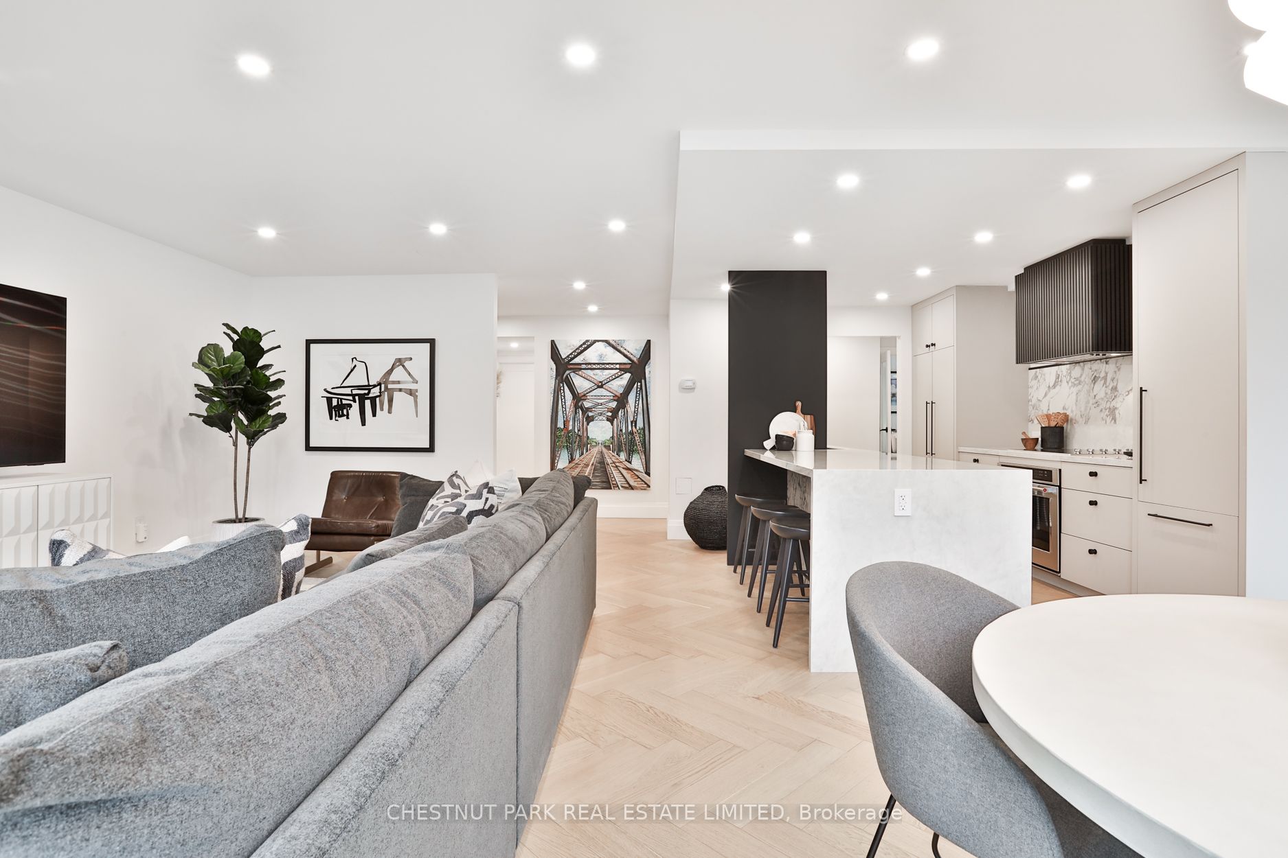 40 Rosehill Avenue, #601