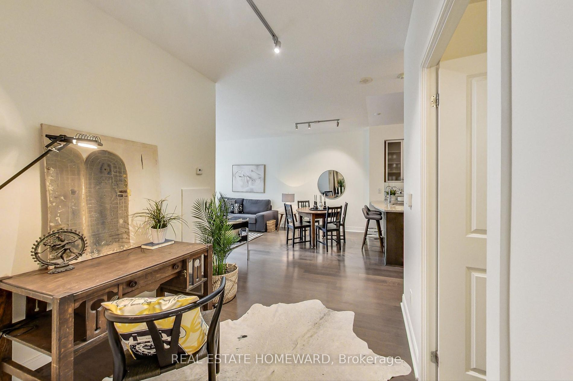 21 Scollard Street #103