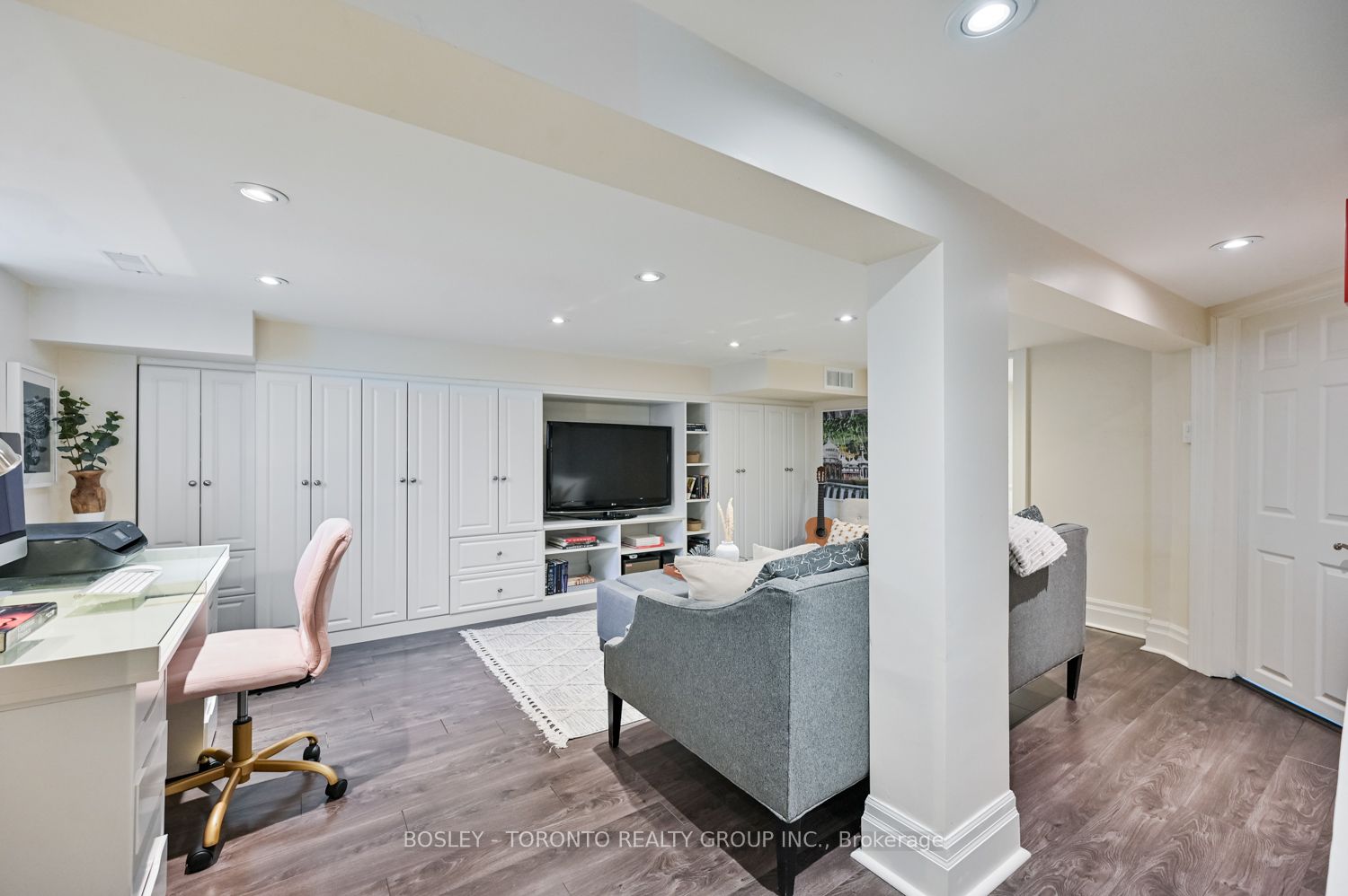274 Laird Drive