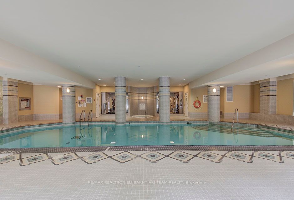 21 Hillcrest Ave, #404