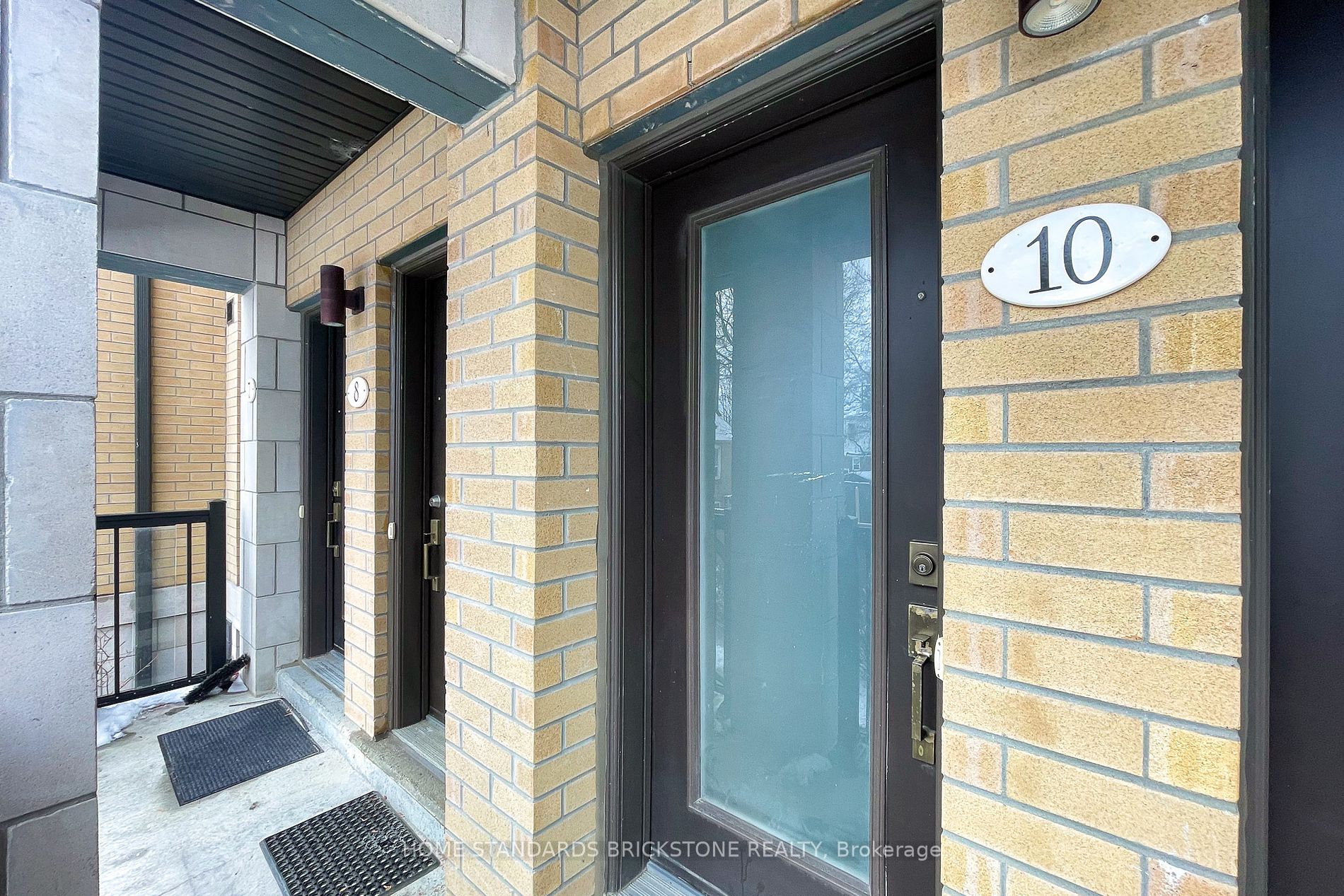 11 Eldora Avenue, #10