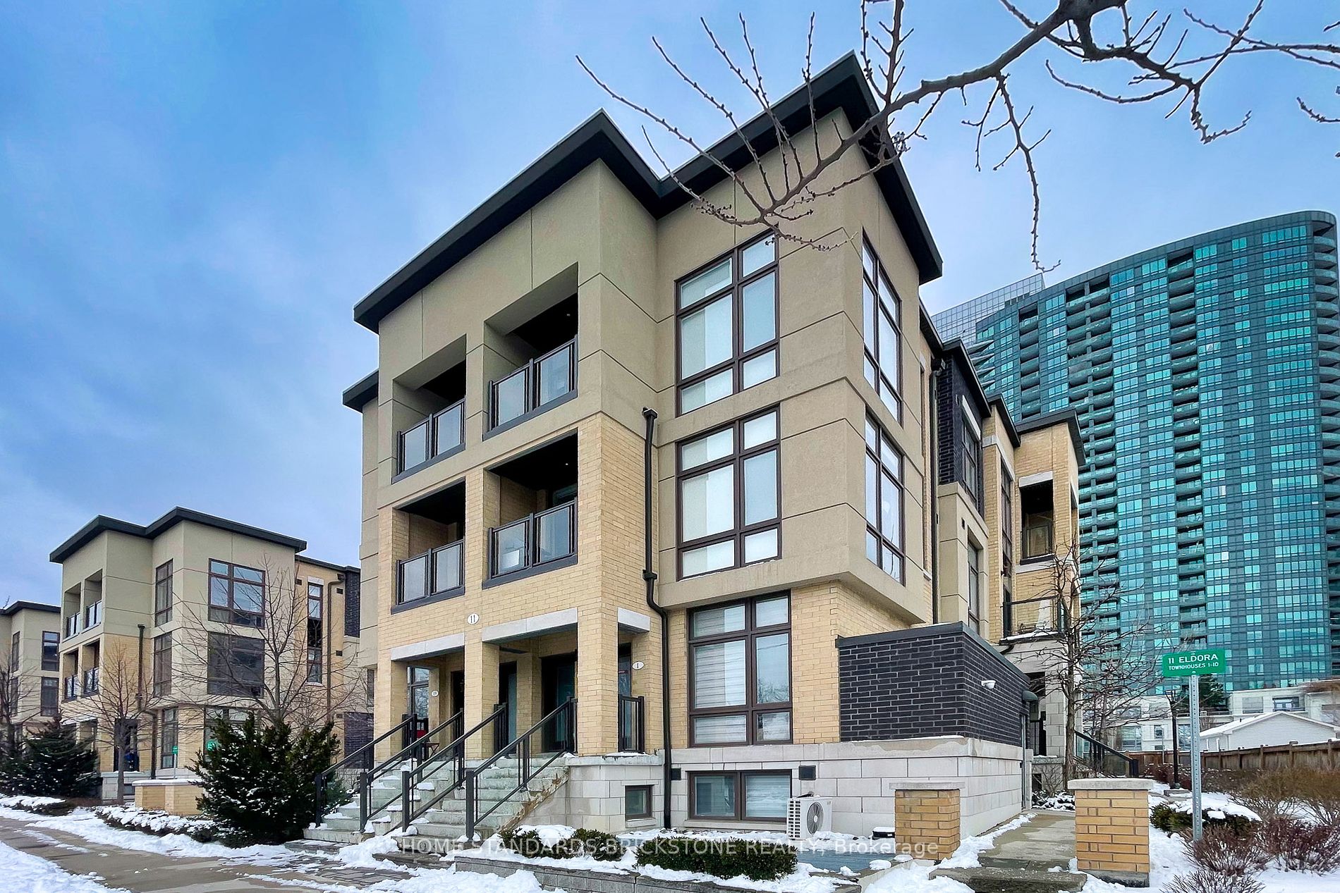 11 Eldora Avenue, #10