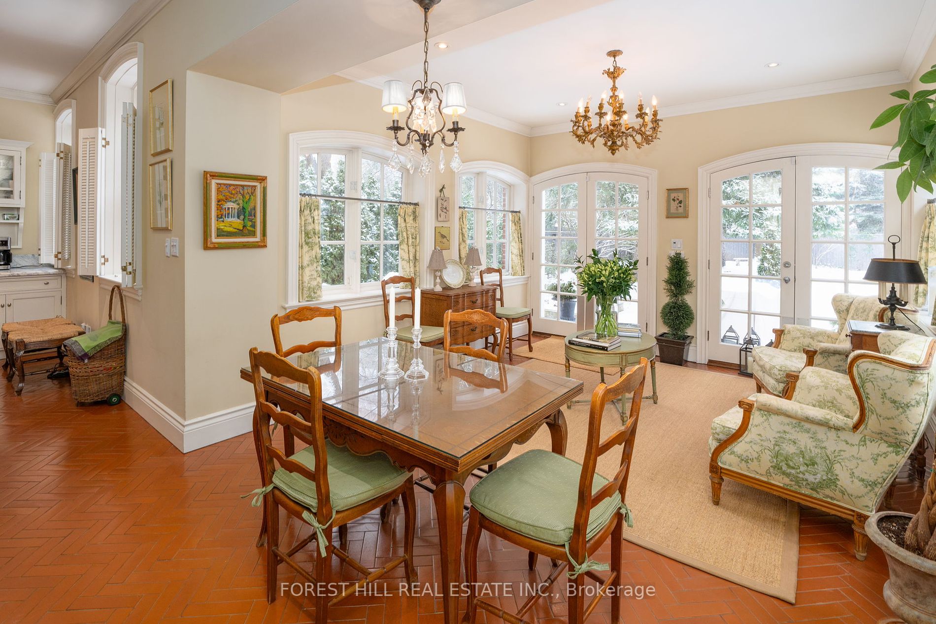 77 Forest Hill Rd