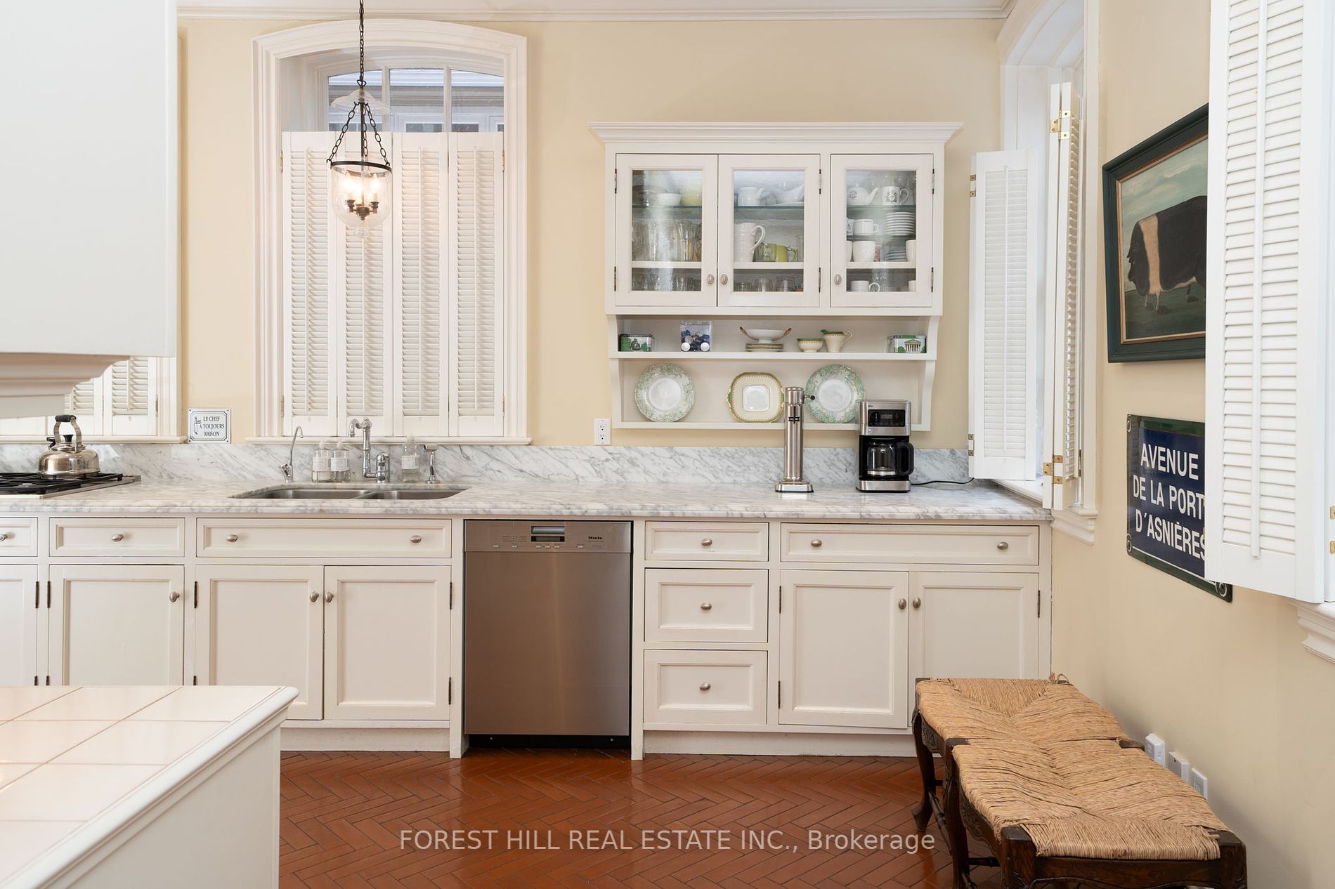 77 Forest Hill Rd