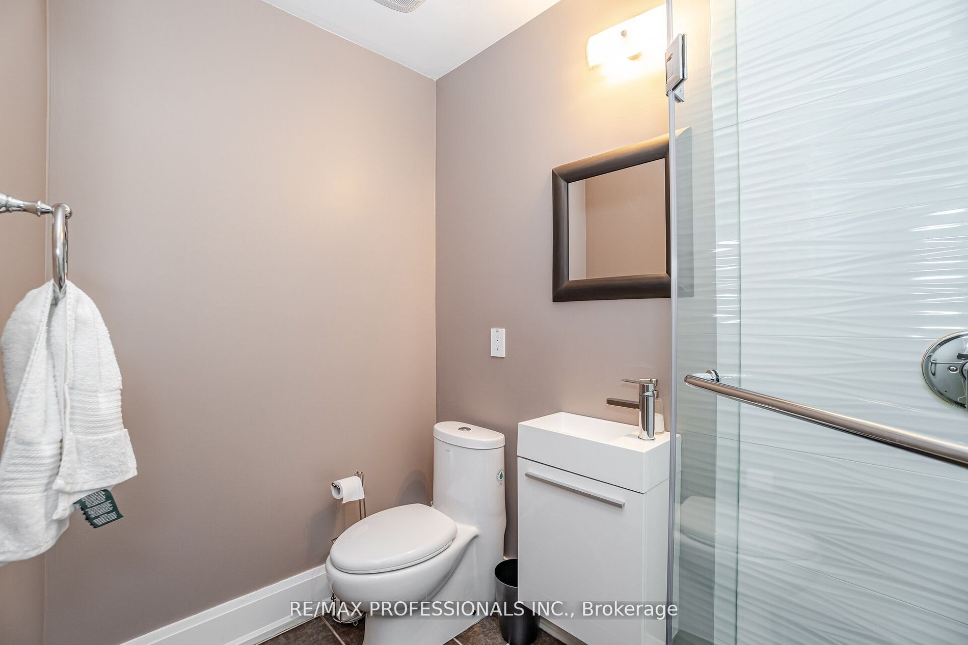 513 Hounslow Ave