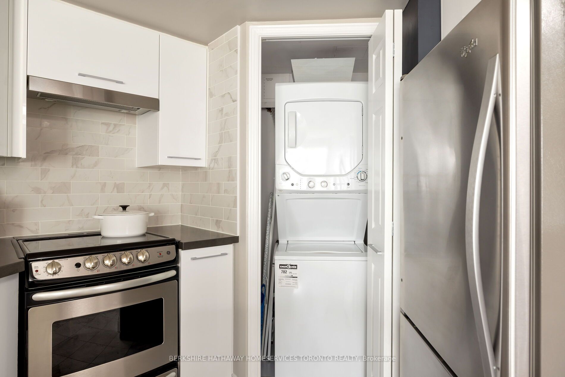 7 Broadway Ave, #503