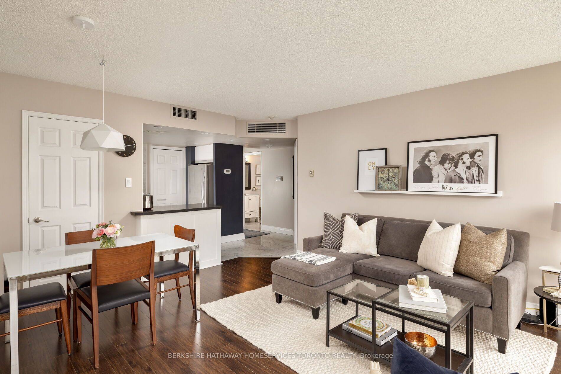 7 Broadway Ave, #503