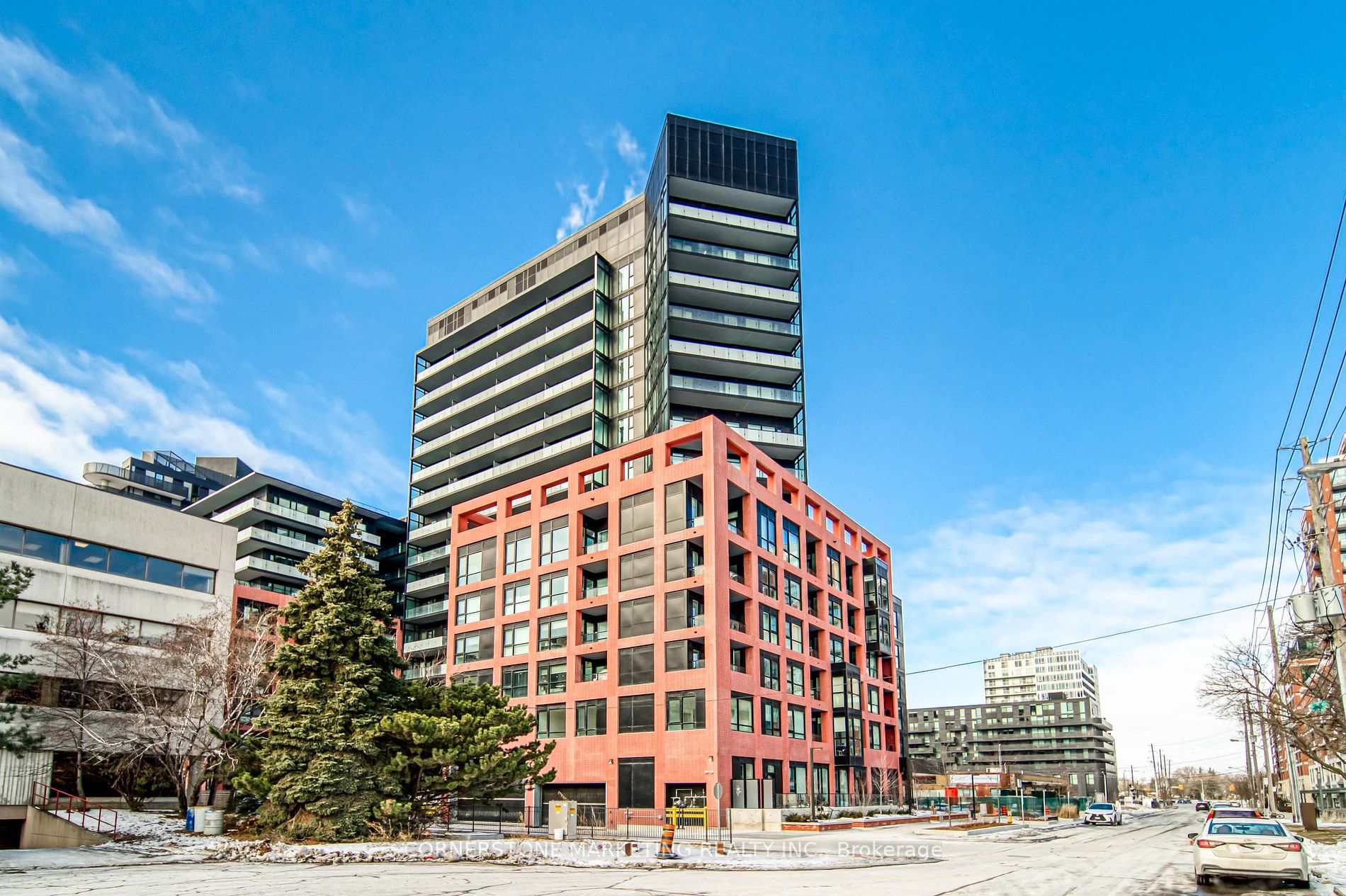 8 Tippett Rd, #102