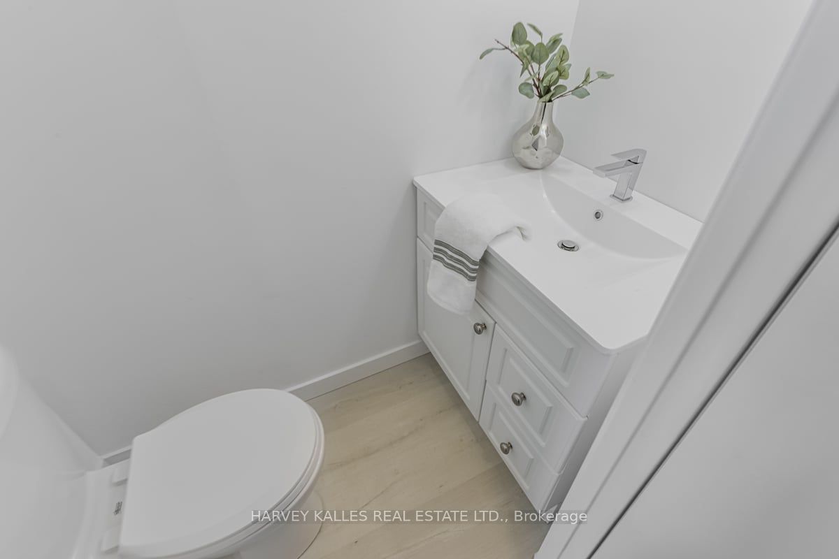 205 Hilda Avenue, #1003