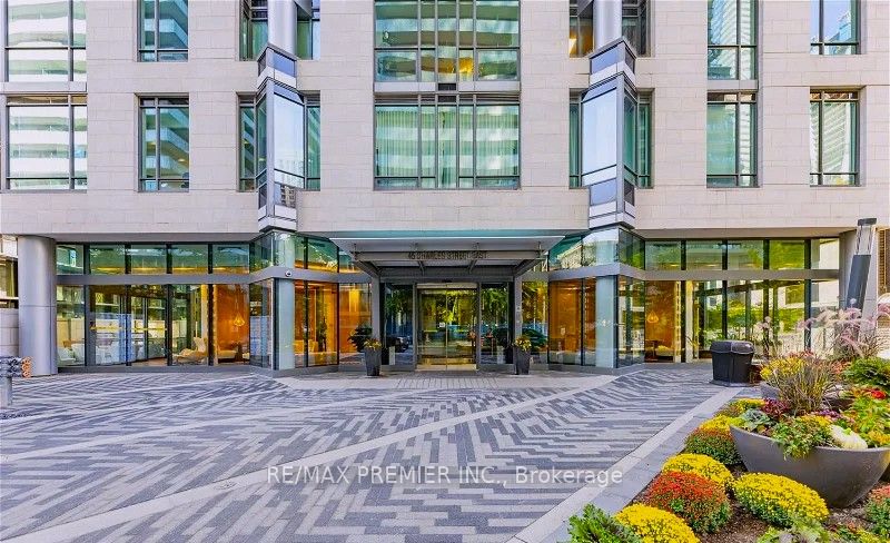 45 Charles St E, #3106